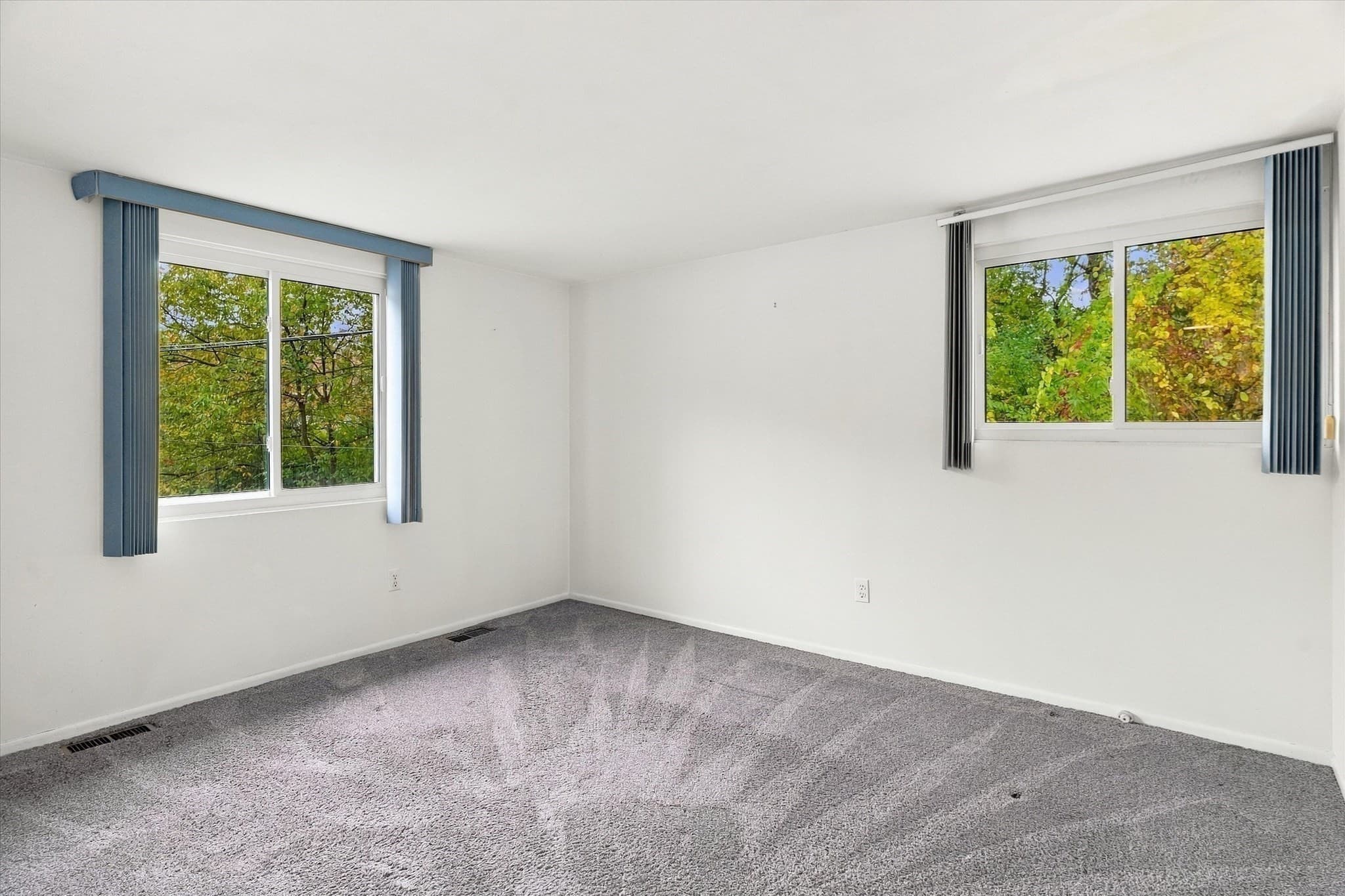 Single Family Residence at 10 Pioneer Circle, Andover MA 01810, Andover, photo 16 of 42