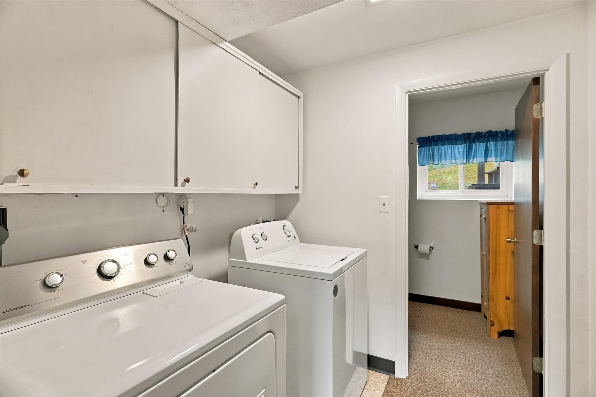 Single Family Residence at 10 Pioneer Circle, Andover MA 01810, Andover, photo 33 of 42
