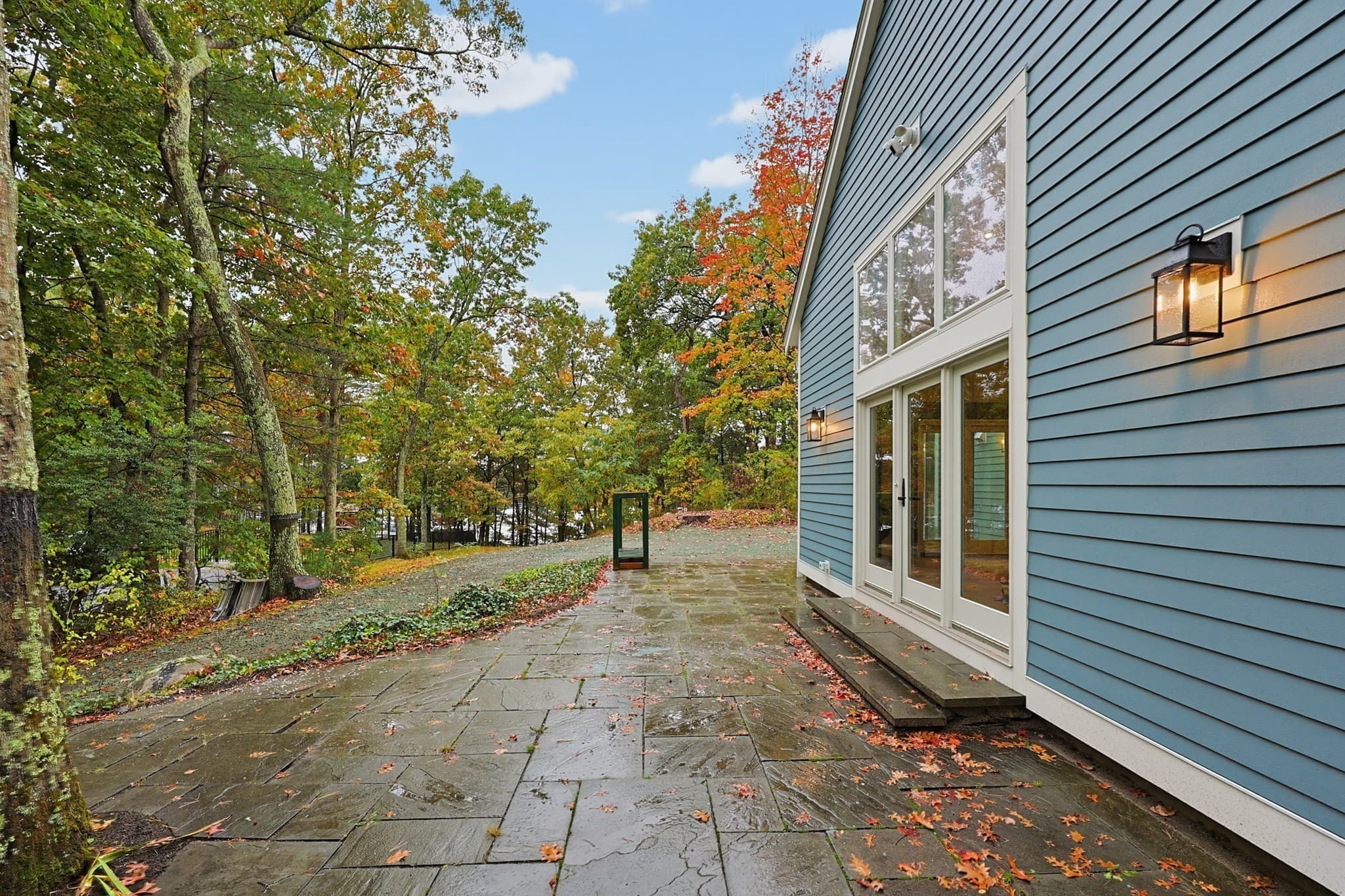 Single Family Residence at 18 Hearthstone Drive, Medfield MA 02052, photo 8 of 38