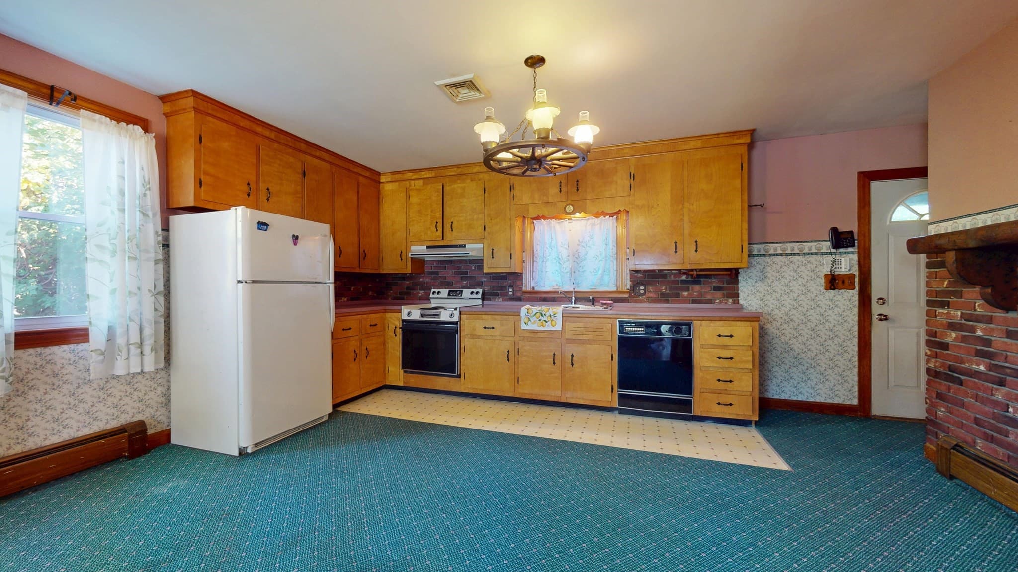 Single Family Residence at 16 Clinton St, Dartmouth MA 02748, photo 7 of 21
