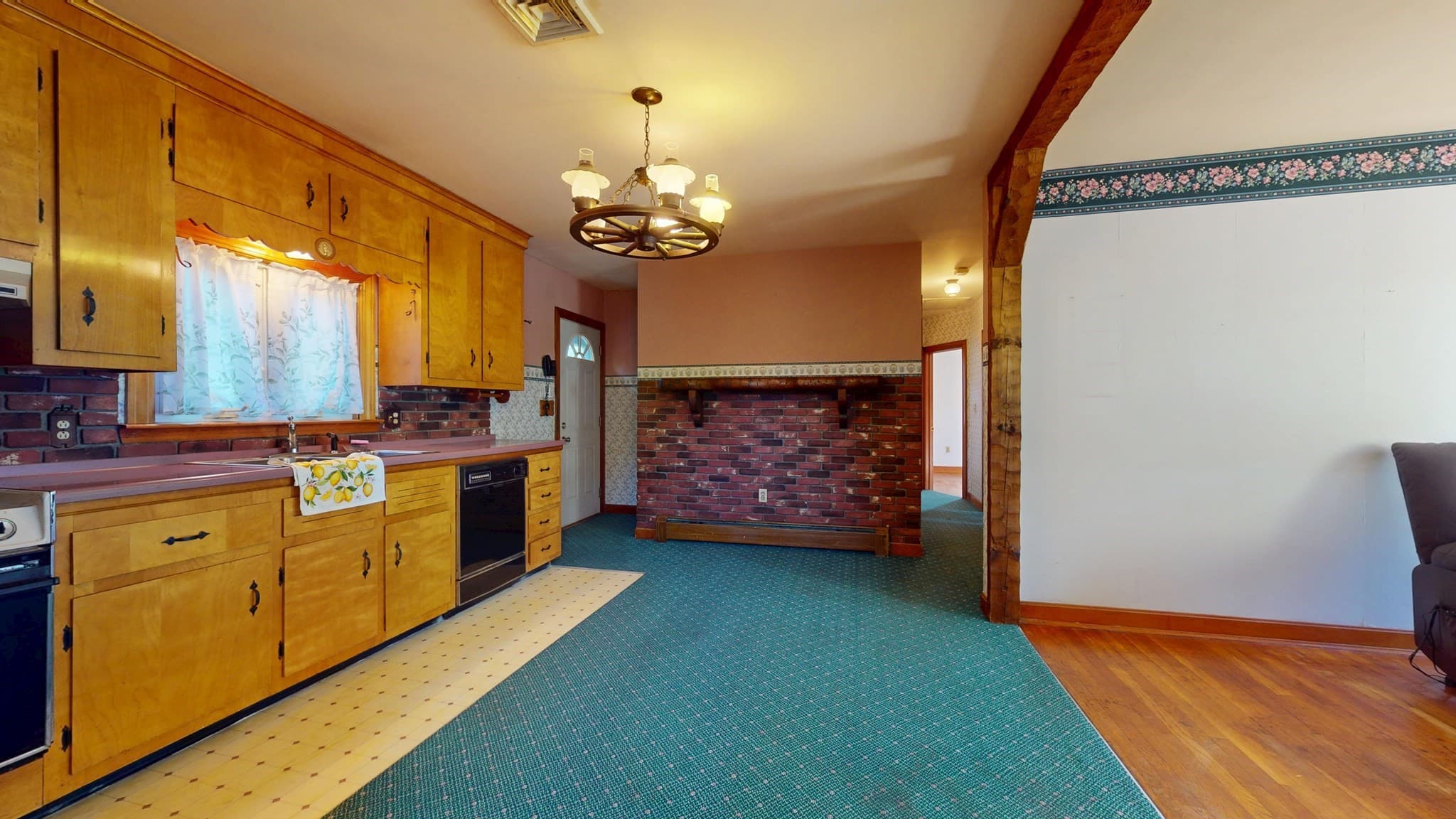 Single Family Residence at 16 Clinton St, Dartmouth MA 02748, photo 8 of 21