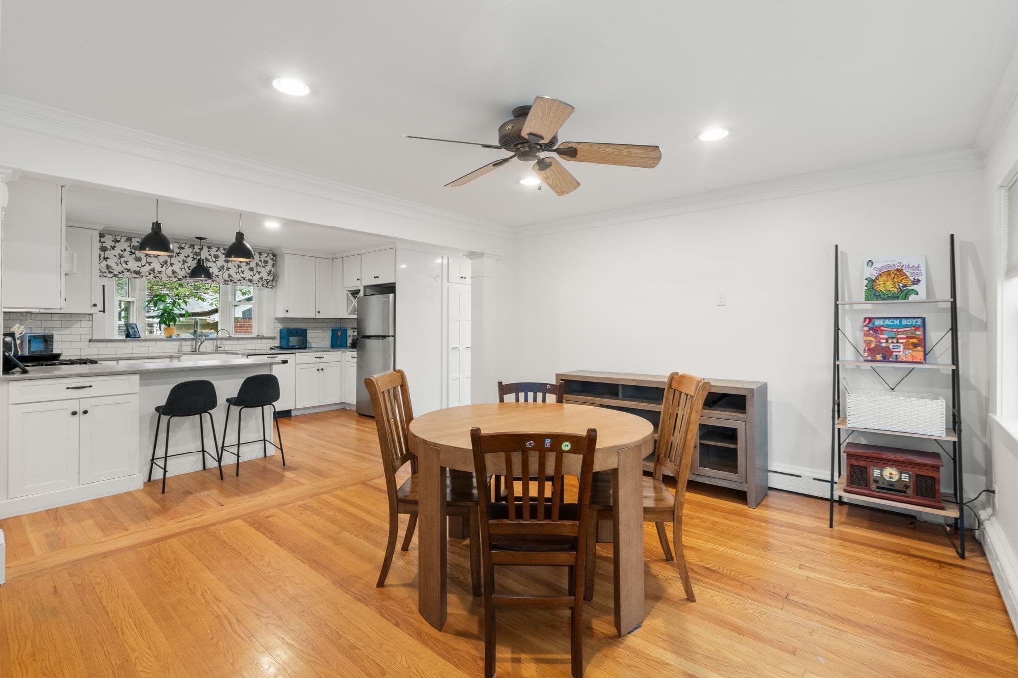 Single Family Residence at 519 Kirby Street, New Bedford MA 02740, photo 16 of 37