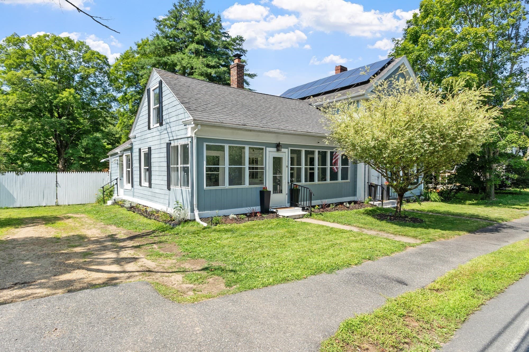 Single Family Residence at 124 Southbridge Rd, Warren MA 01083, Warren, photo 2 of 40