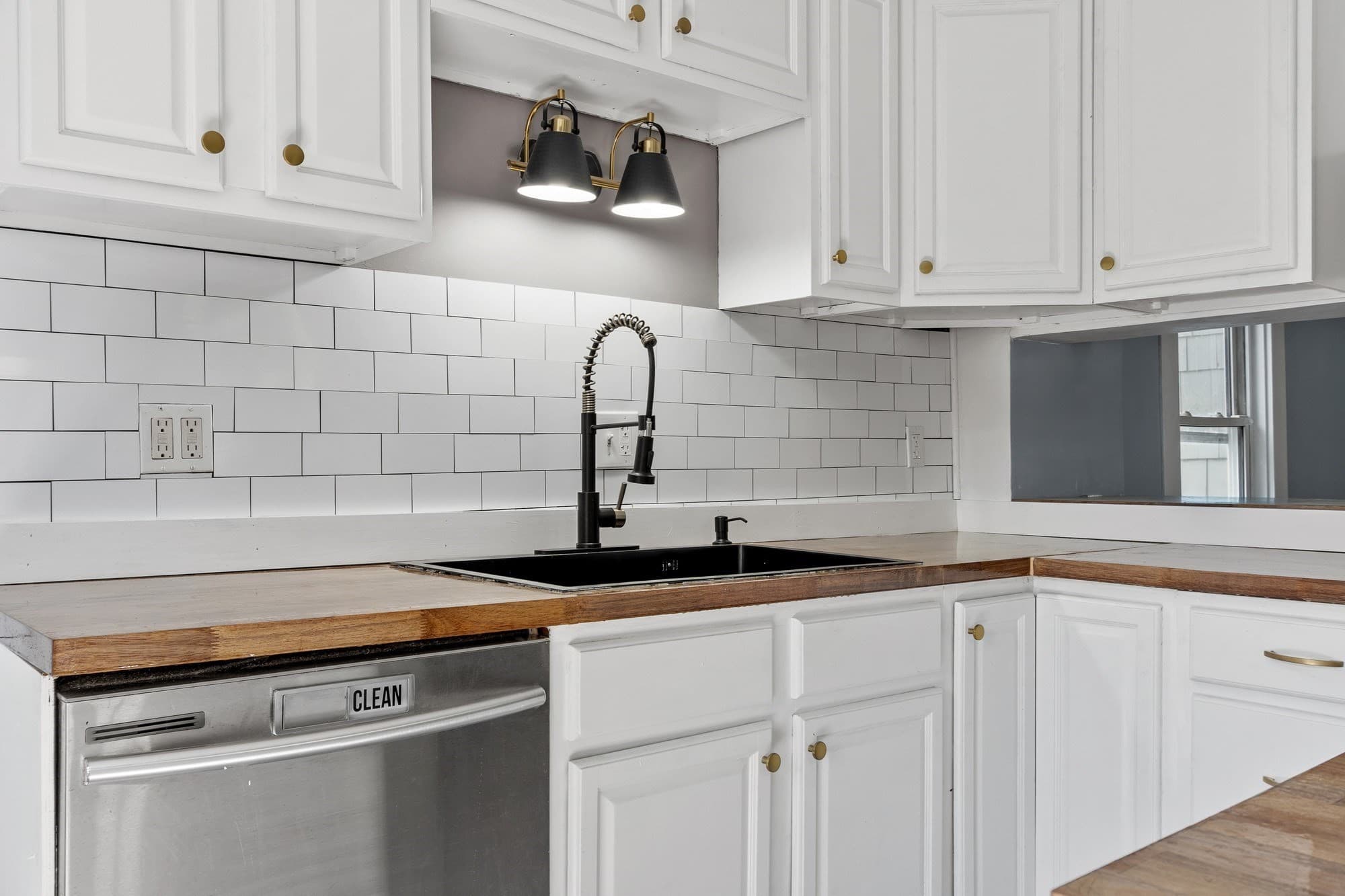 Single Family Residence at 124 Southbridge Rd, Warren MA 01083, Warren, photo 10 of 40