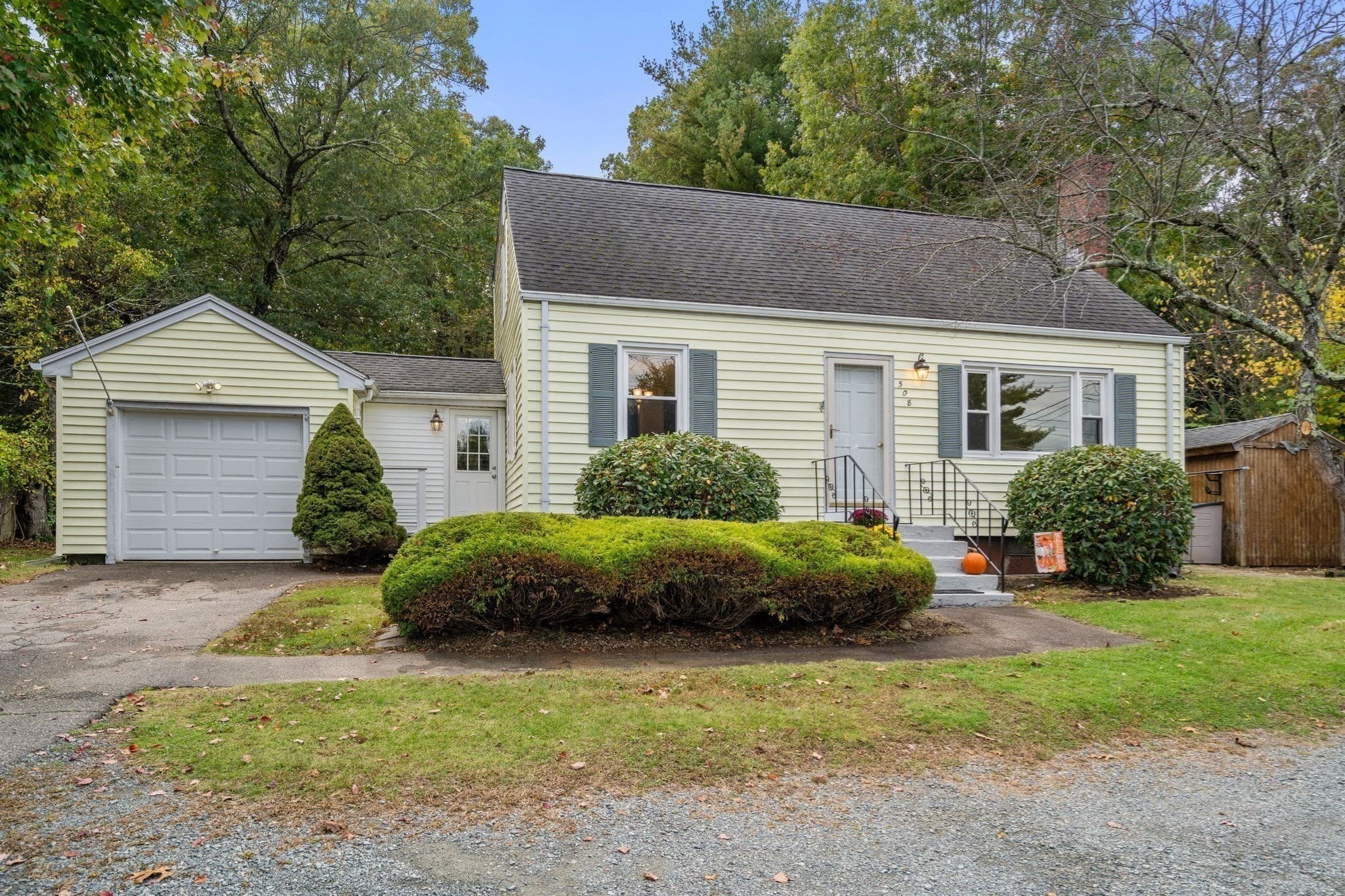 Single Family Residence at 508 Oak St, Franklin MA 02038, Franklin, photo 2 of 31
