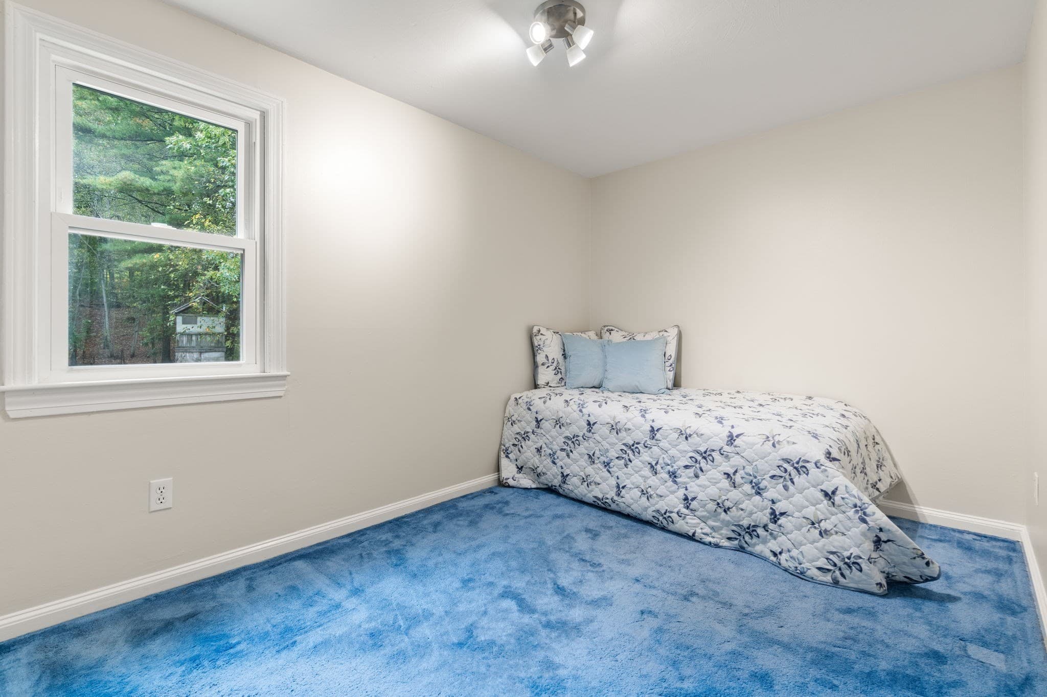 Single Family Residence at 508 Oak St, Franklin MA 02038, Franklin, photo 15 of 31