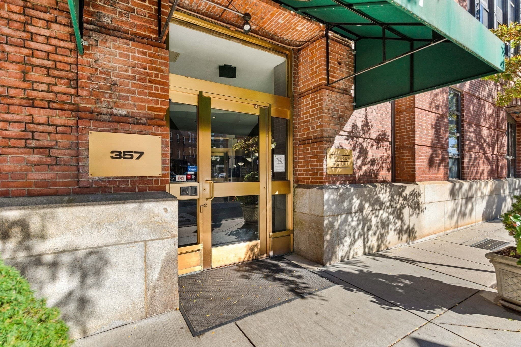 Condominium at 357 Commercial St # 607, Boston MA 02109, Boston, photo 16 of 25
