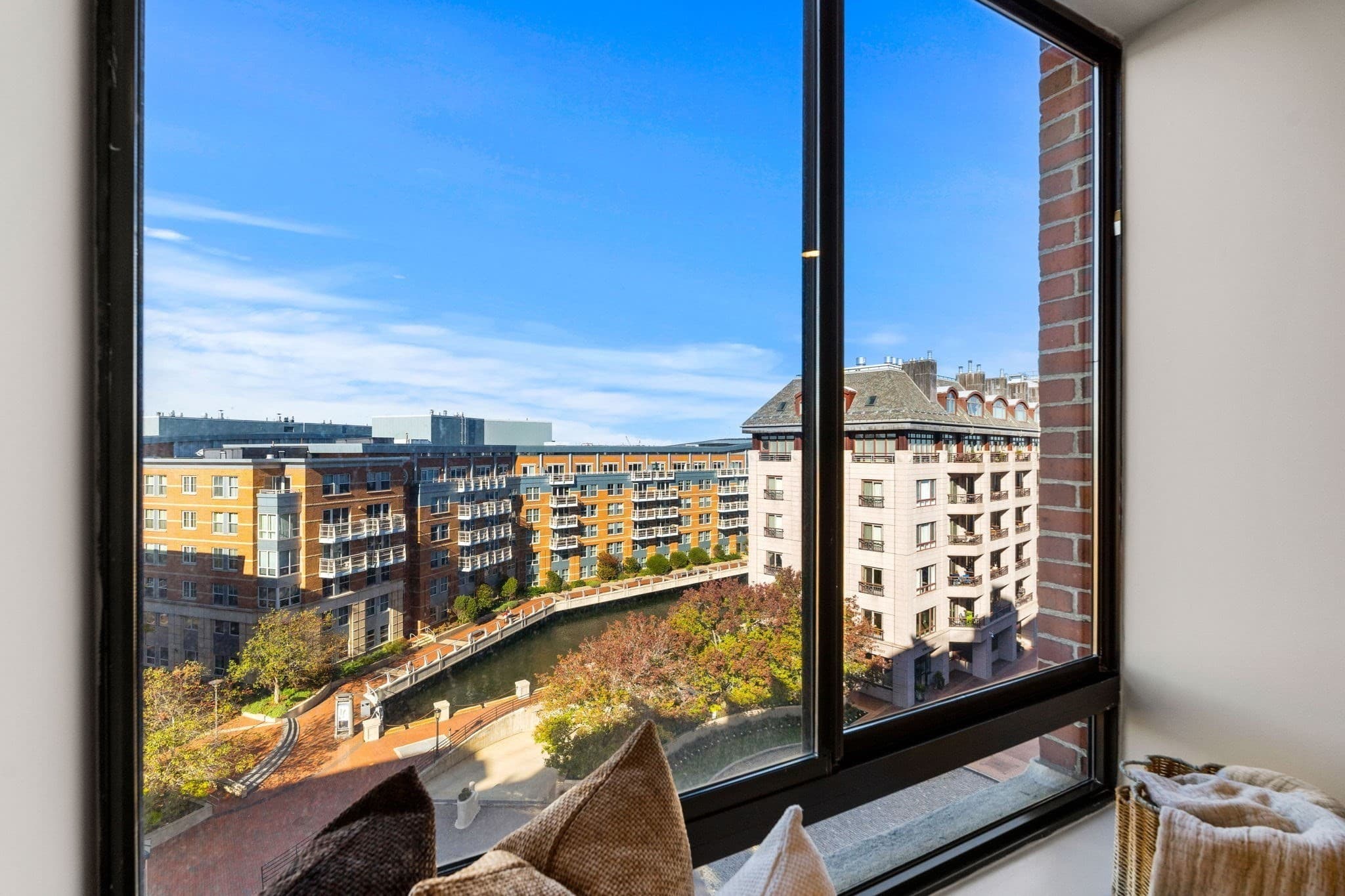 Condominium at 357 Commercial St # 607, Boston MA 02109, Boston, photo 3 of 25