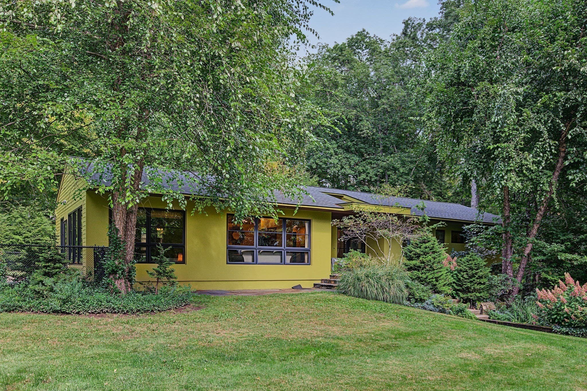 50 Porter St, Granby MA 01033