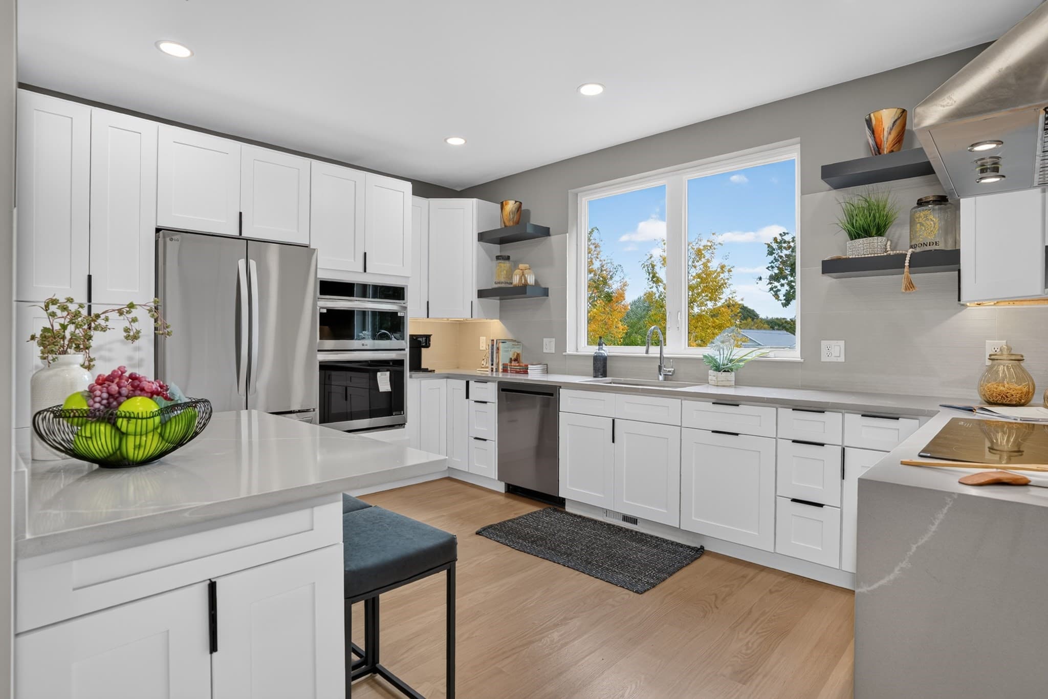 Single Family Residence at 85 Hillcrest Street, Waltham MA 02451, photo 9 of 39