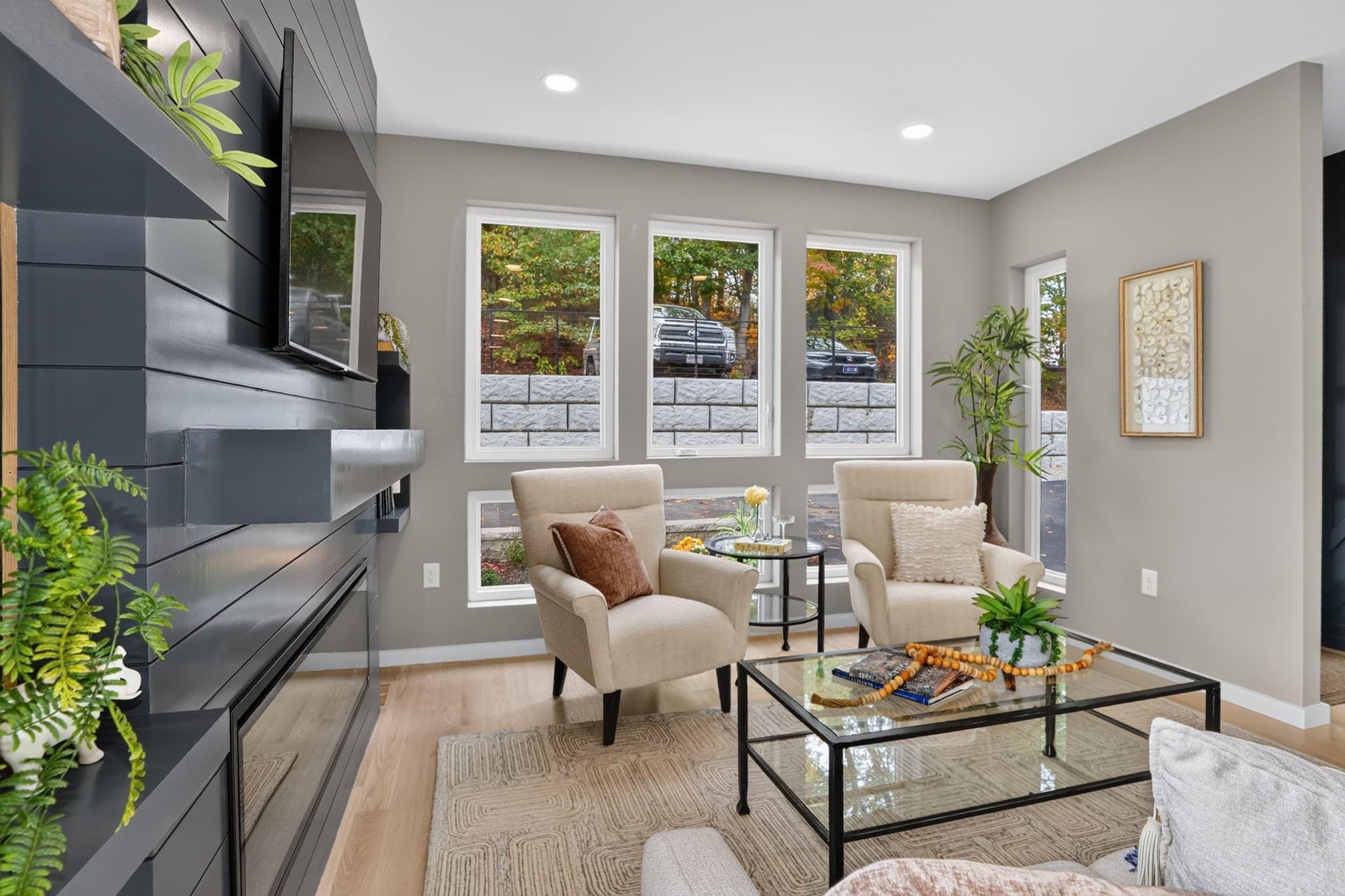 Single Family Residence at 85 Hillcrest Street, Waltham MA 02451, photo 4 of 39
