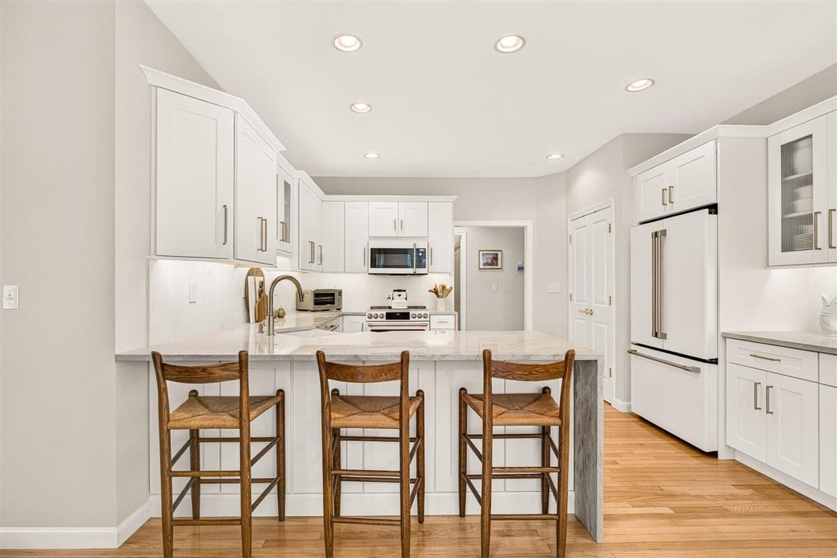 Condominium at 22 Silver Brook Ln # 22, Norwell MA 02061, photo 17 of 35