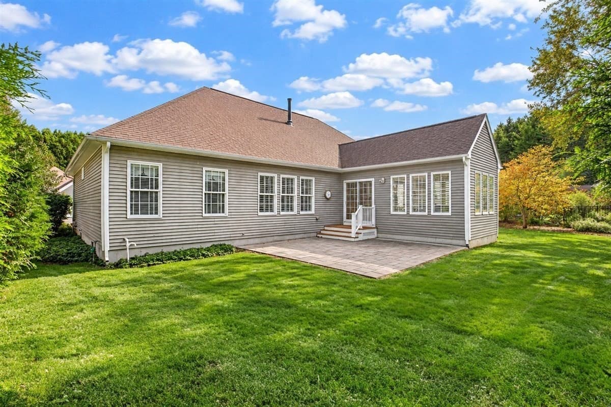 Condominium at 22 Silver Brook Ln # 22, Norwell MA 02061, photo 33 of 35