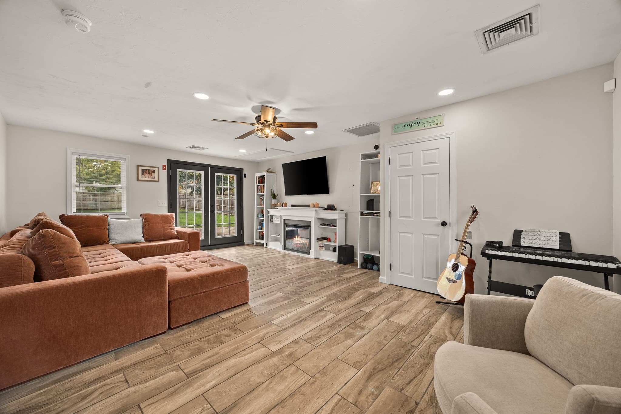Single Family Residence at 80 Edward Rd, Raynham MA 02767, photo 10 of 35