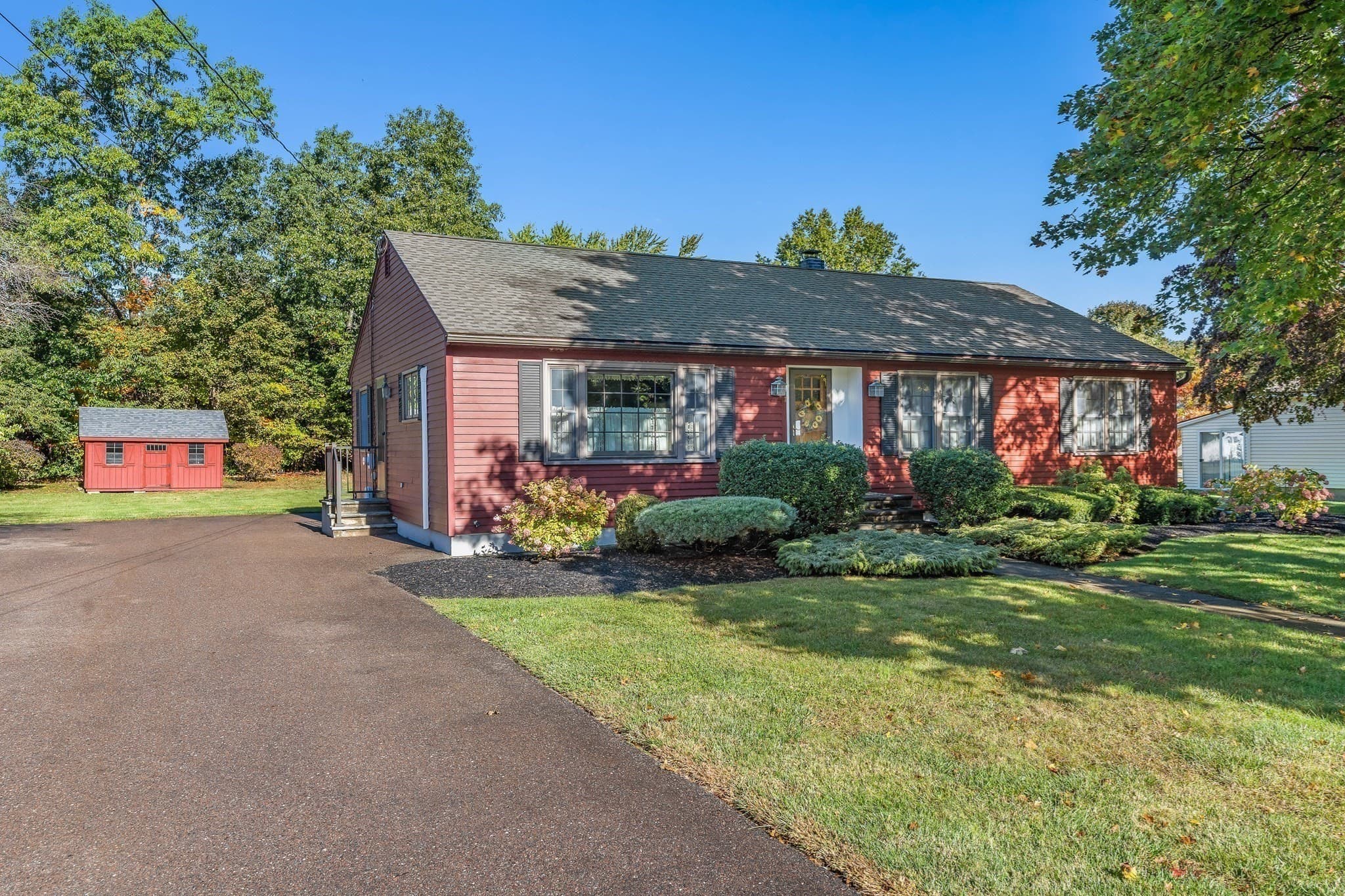 Single Family Residence at 141 Olin Avenue, Fitchburg MA 01420, photo 3 of 38
