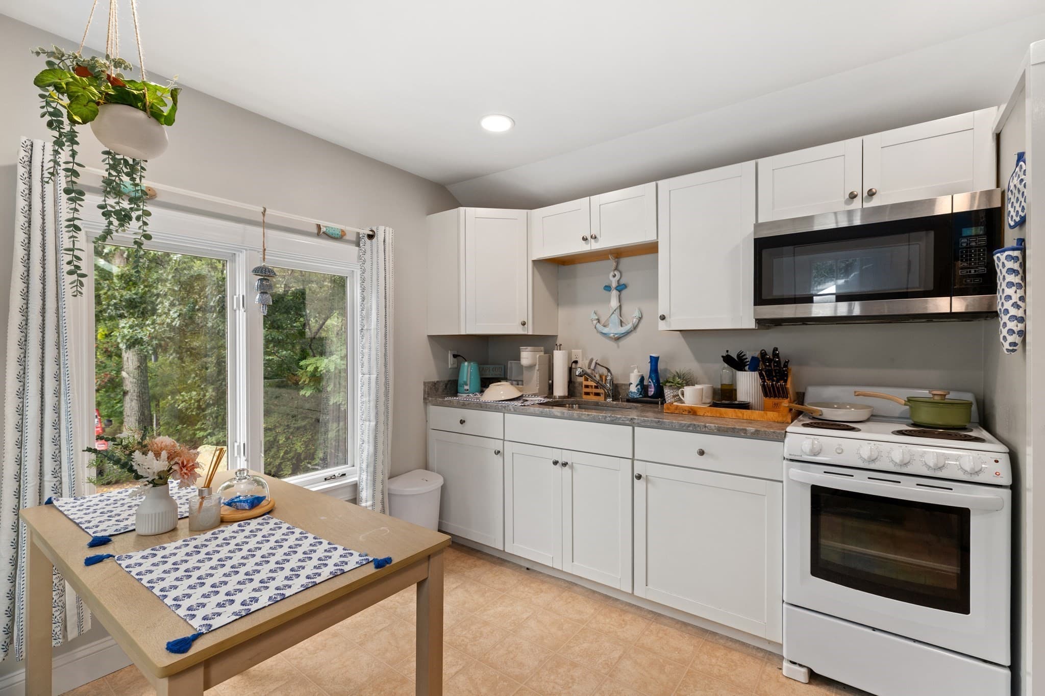 3 Family at 24 Old Tote Rd, Orleans MA 02653, Orleans, photo 14 of 38