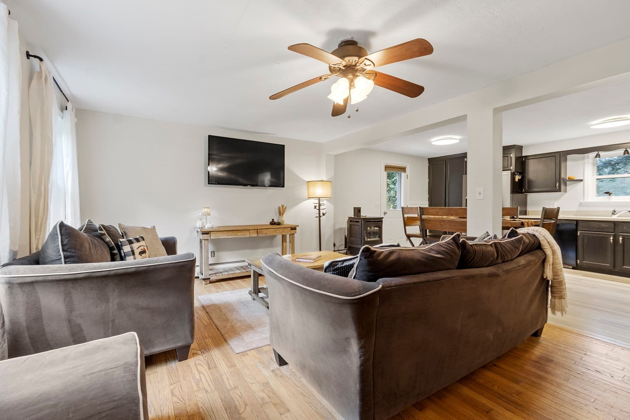 Single Family Residence at 65 Nichols Rd, Barre MA 01005, photo 5 of 28