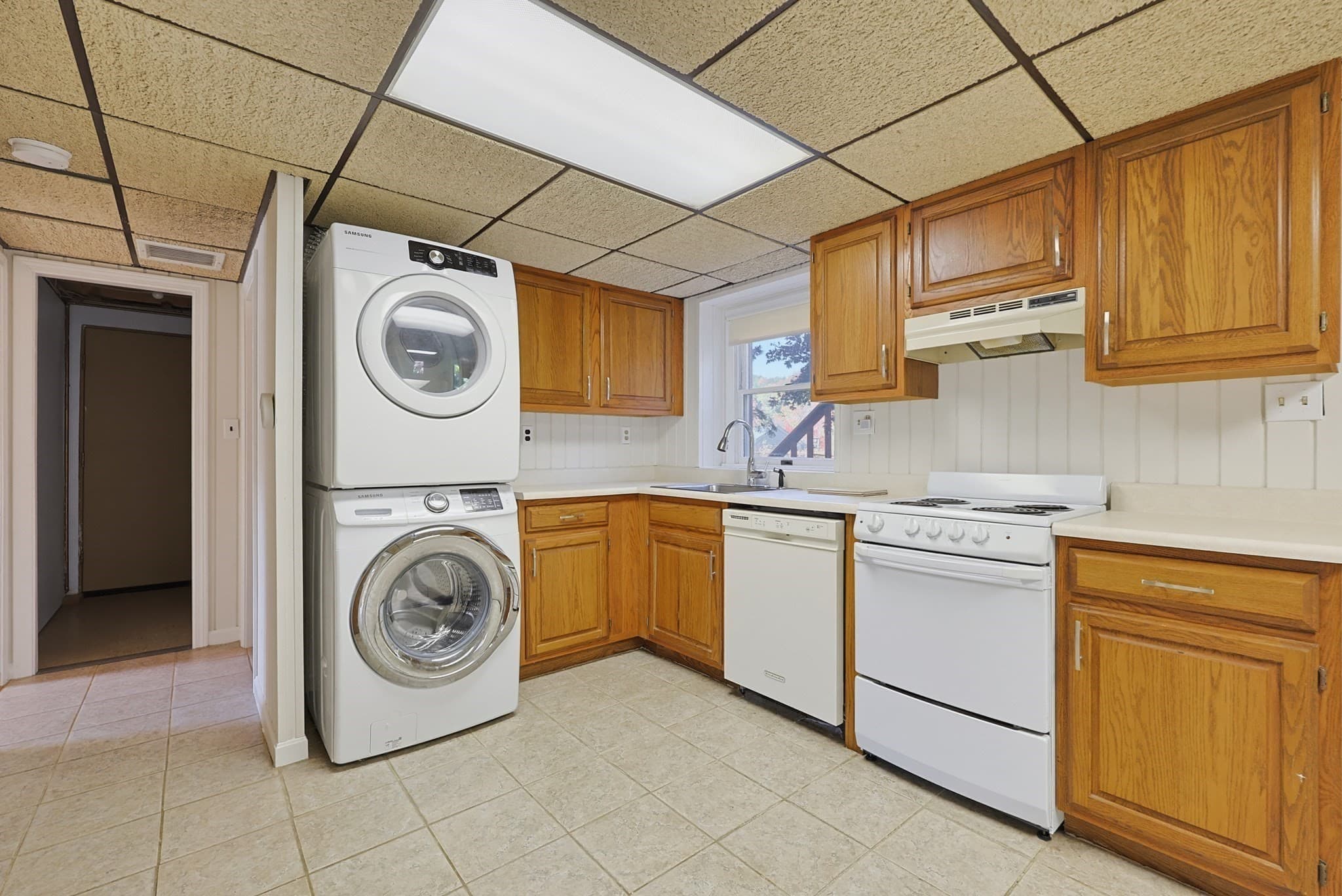 Single Family Residence at 258 Dunbar St., Taunton MA 02780, Taunton, photo 32 of 42