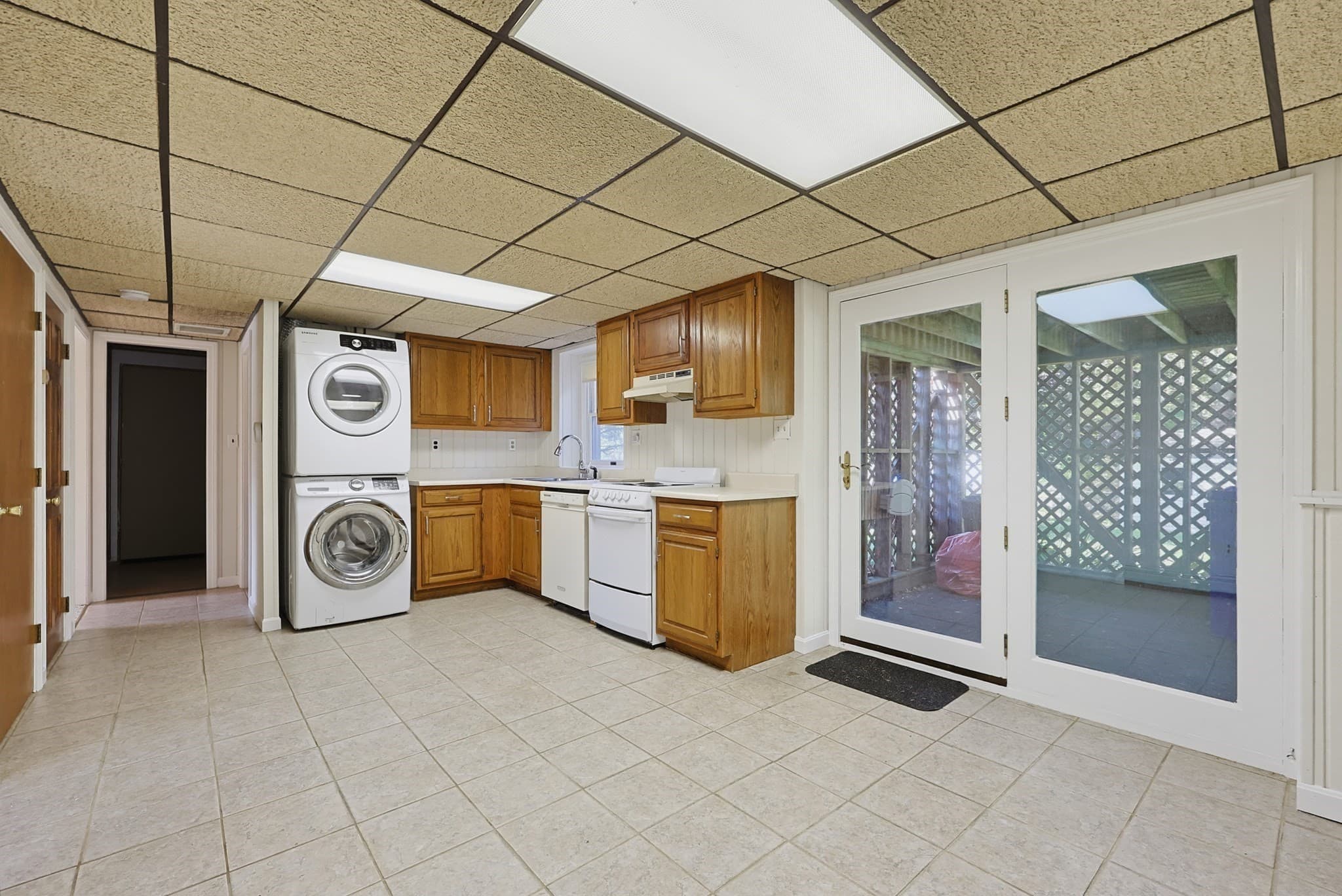 Single Family Residence at 258 Dunbar St., Taunton MA 02780, Taunton, photo 33 of 42