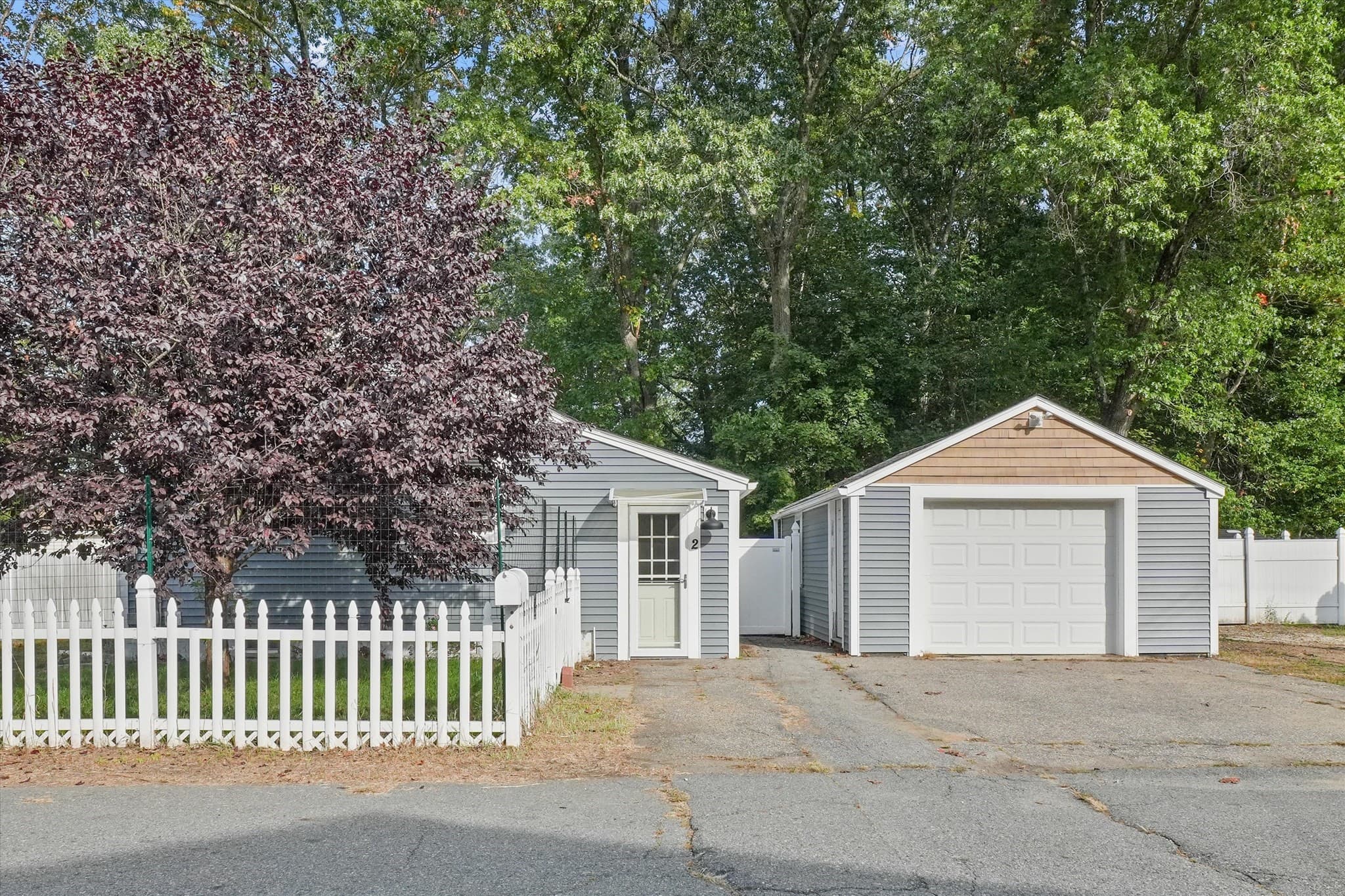 Single Family Residence at 2 Burnside Lane, Merrimac MA 01860, photo 2 of 42