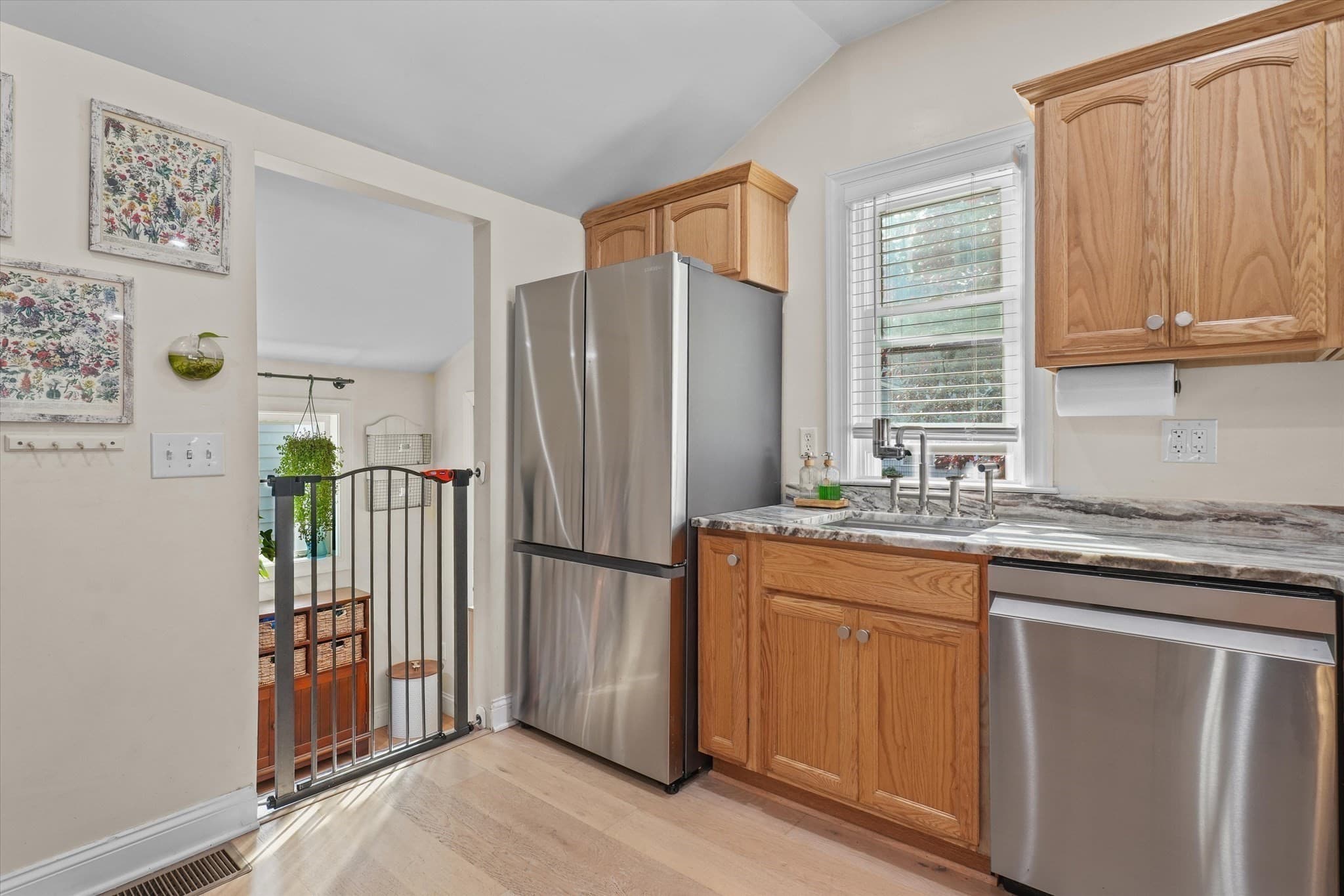 Single Family Residence at 2 Burnside Lane, Merrimac MA 01860, photo 5 of 42