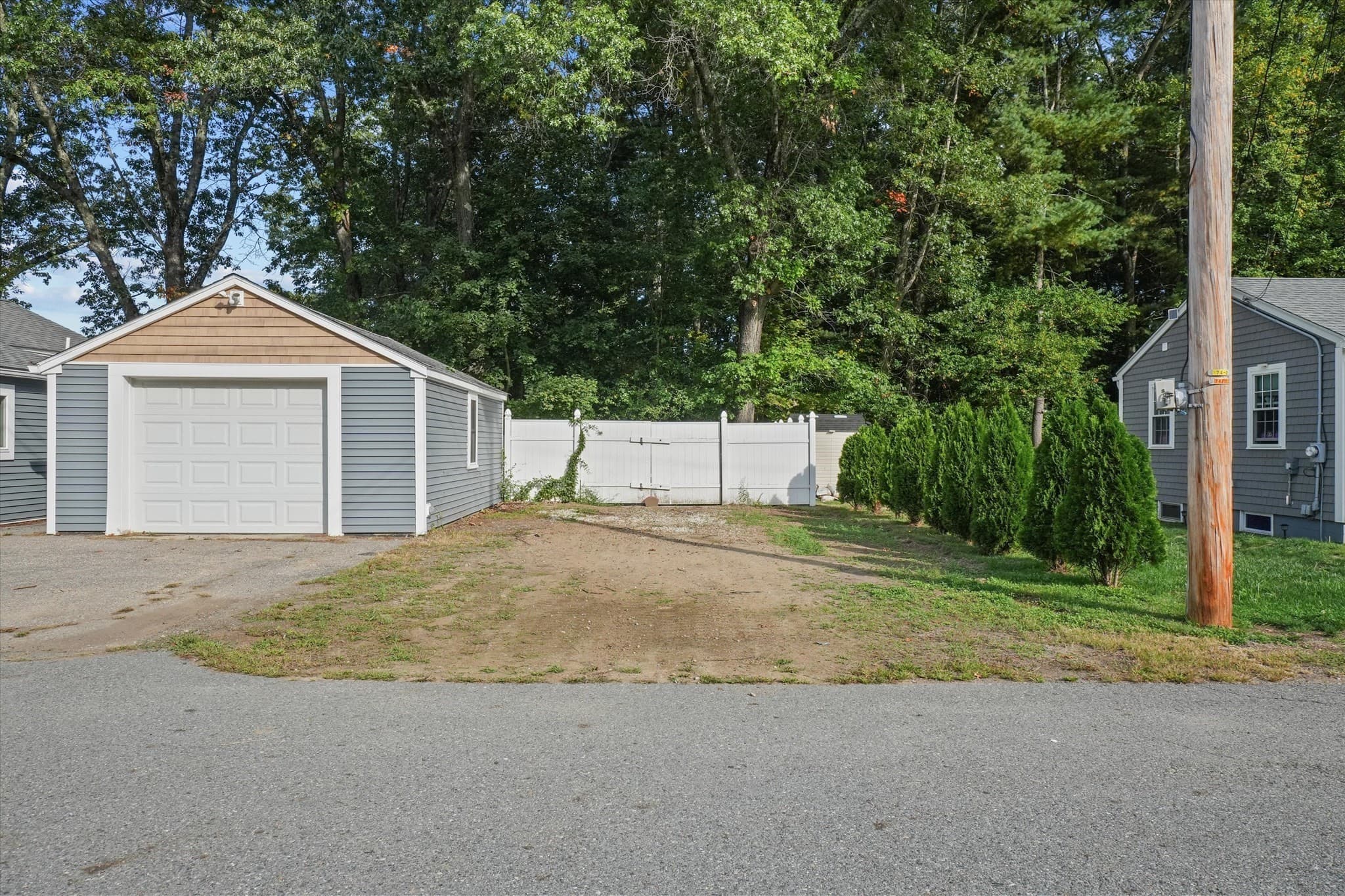 Single Family Residence at 2 Burnside Lane, Merrimac MA 01860, photo 37 of 42
