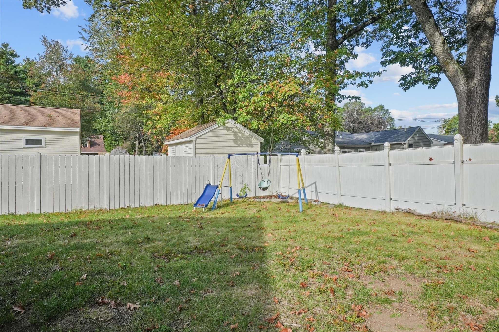 Single Family Residence at 2 Burnside Lane, Merrimac MA 01860, photo 31 of 42