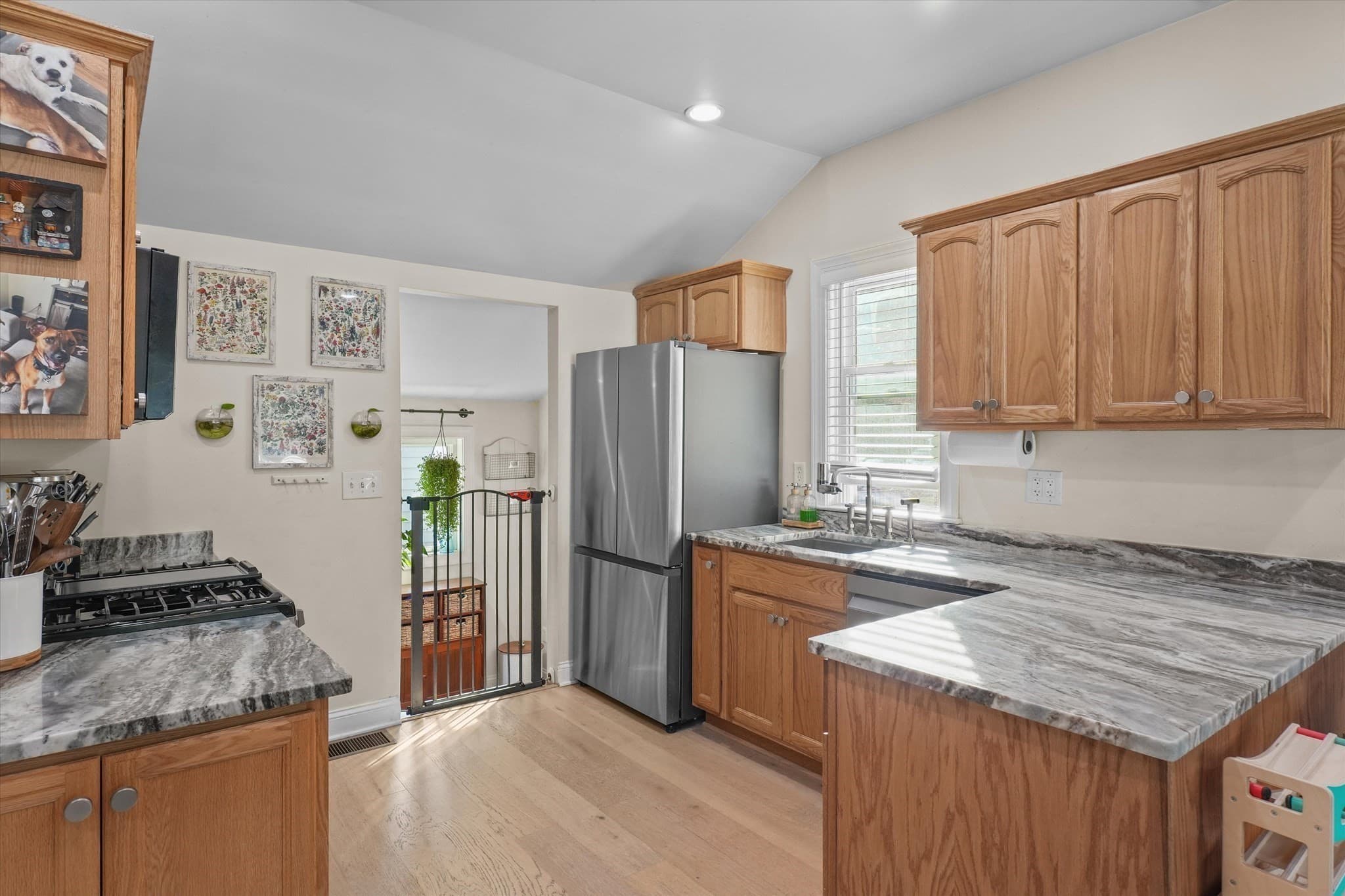Single Family Residence at 2 Burnside Lane, Merrimac MA 01860, photo 4 of 42