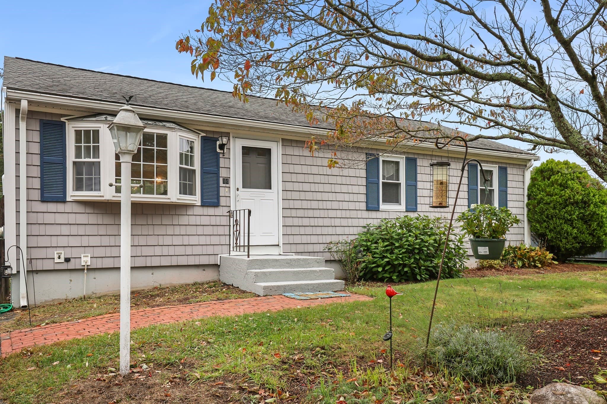 Single Family Residence at 14 Standish Ave., Wareham MA 02538, photo 2 of 29