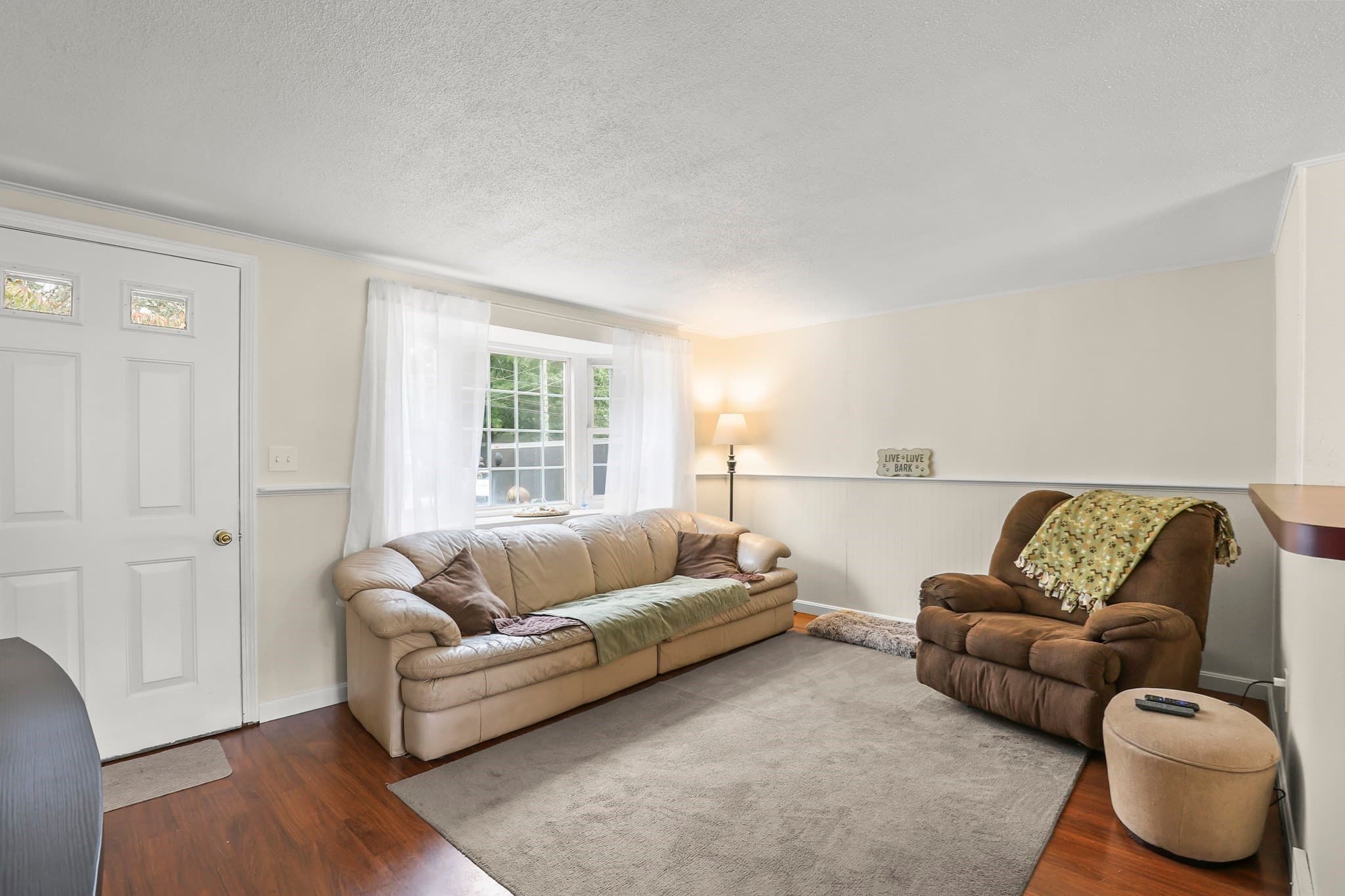 Single Family Residence at 14 Standish Ave., Wareham MA 02538, photo 3 of 29