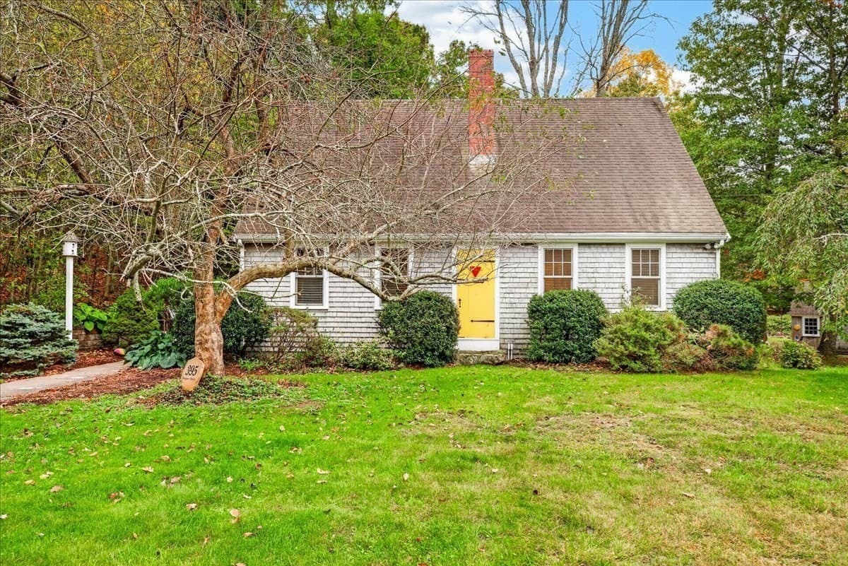 Single Family Residence at 395 Prospect St, Norwell MA 02061, Norwell, photo 2 of 42
