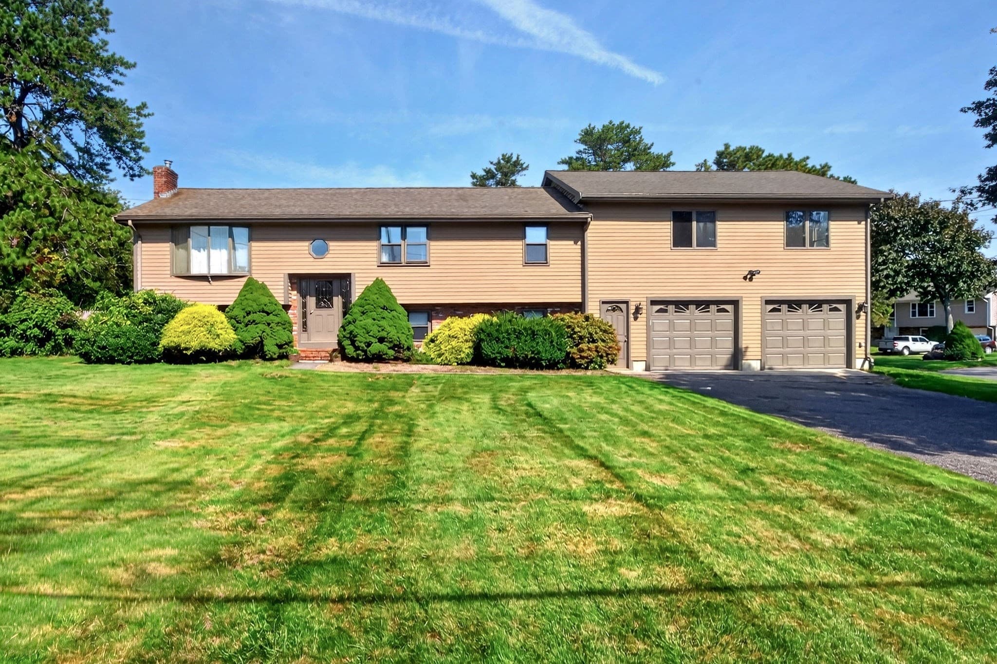 94 Green Drive, North Attleboro MA 02760
