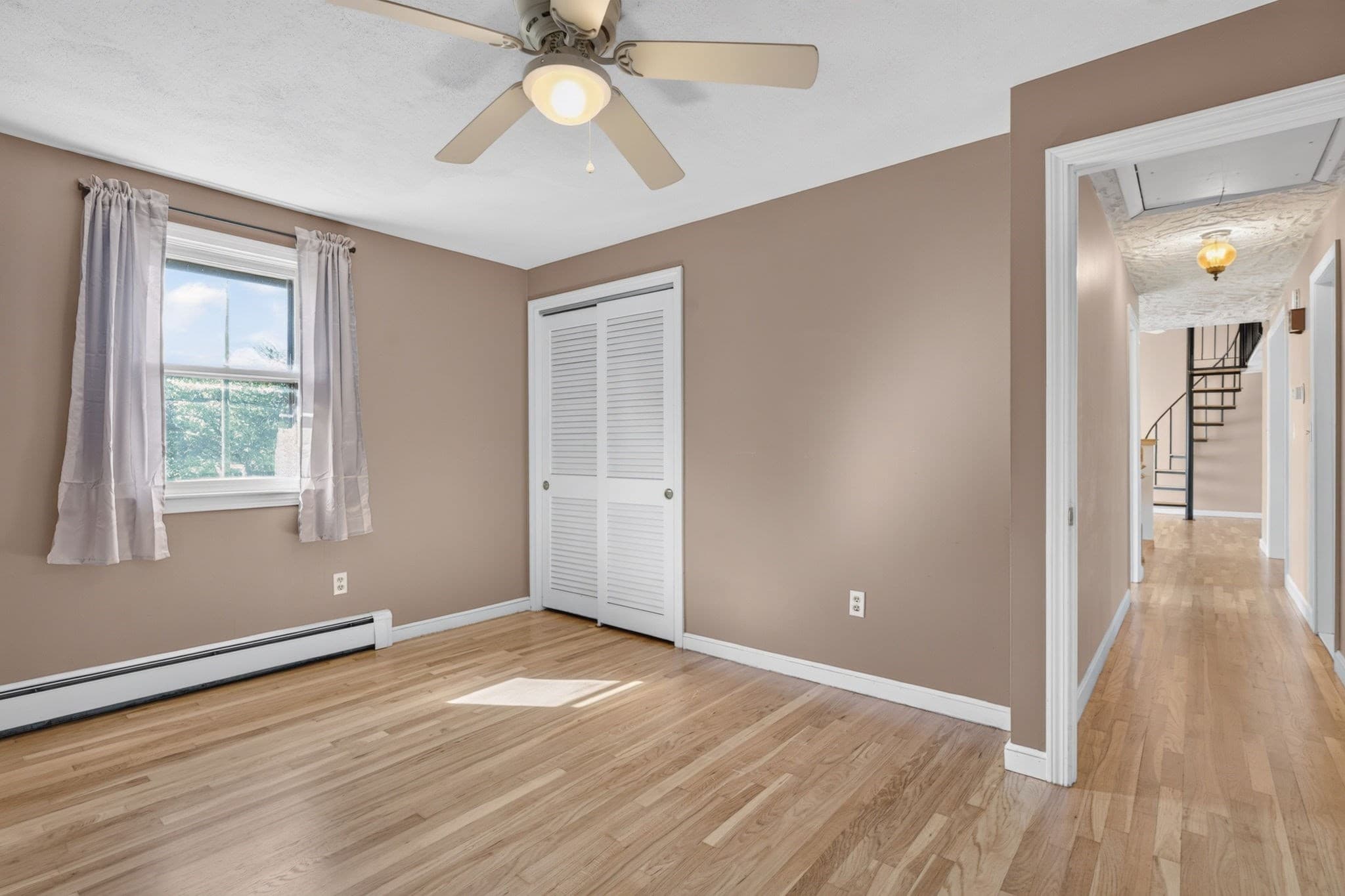 Single Family Residence at 94 Green Drive, North Attleboro MA 02760, photo 20 of 42