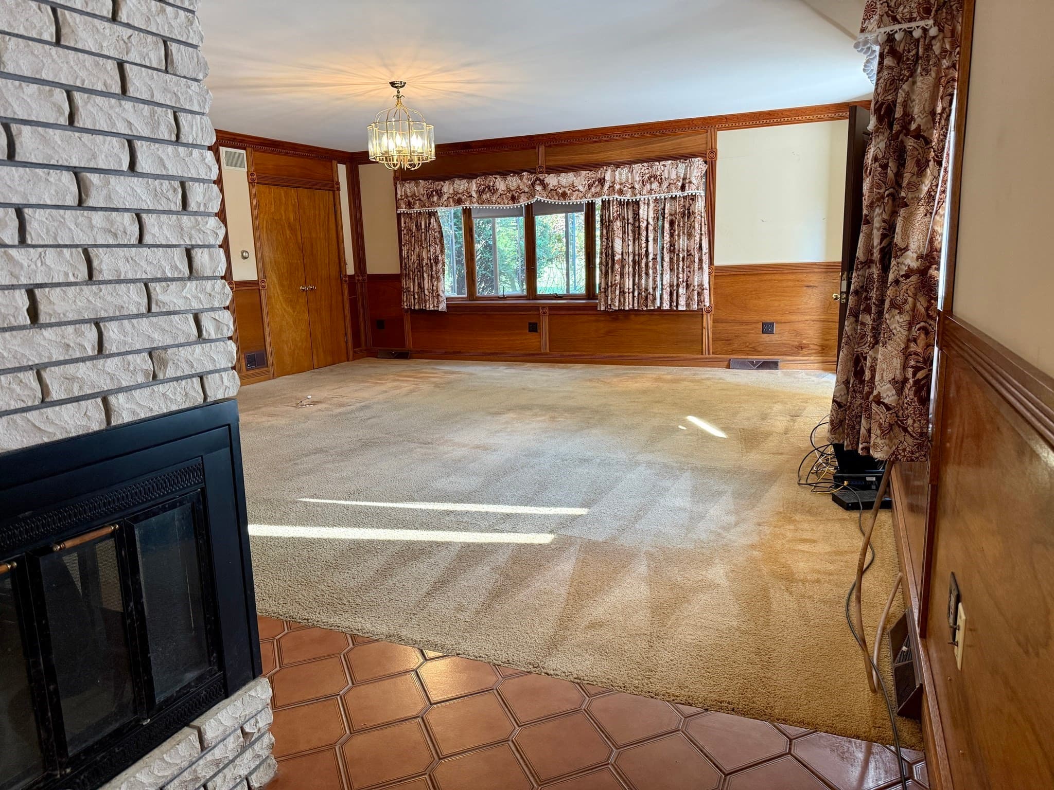 Single Family Residence at 7 Fallon Dr, Westport MA 02790, photo 11 of 40