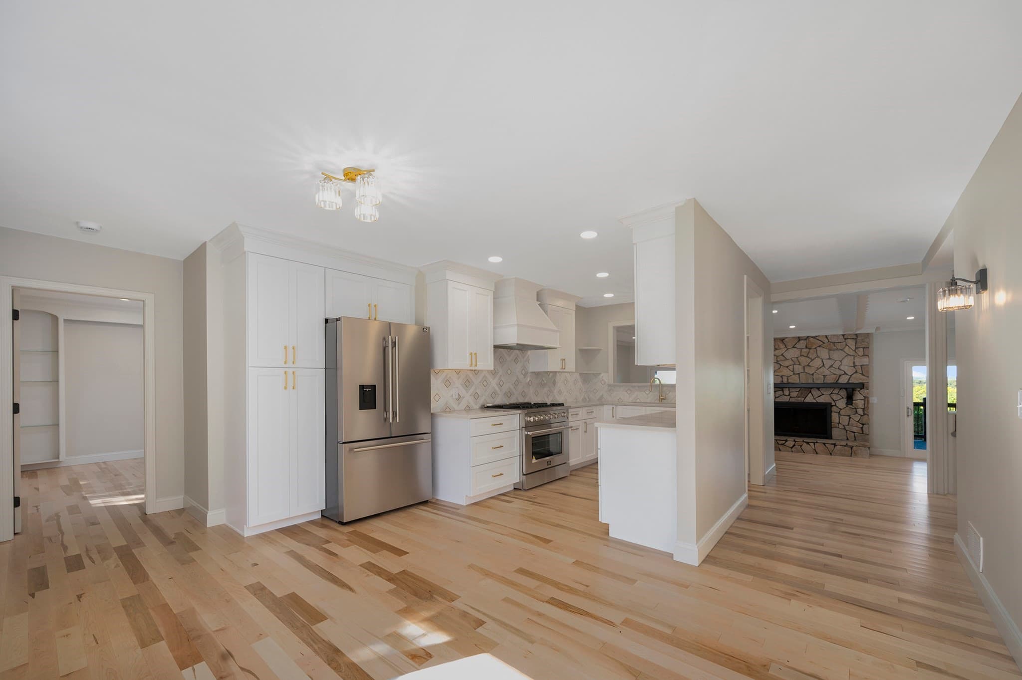 Single Family Residence at 233 Annette Ave, Woonsocket RI 02895, Woonsocket, photo 9 of 42