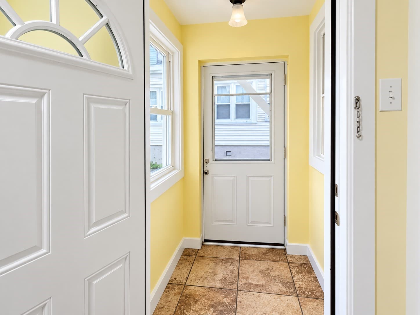Single Family Residence at 5 Branch St, Worcester MA 01604, photo 12 of 42