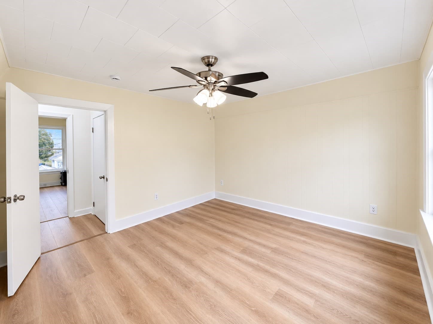 Single Family Residence at 5 Branch St, Worcester MA 01604, photo 35 of 42