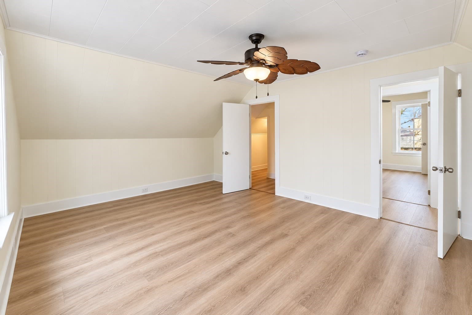 Single Family Residence at 5 Branch St, Worcester MA 01604, photo 29 of 42