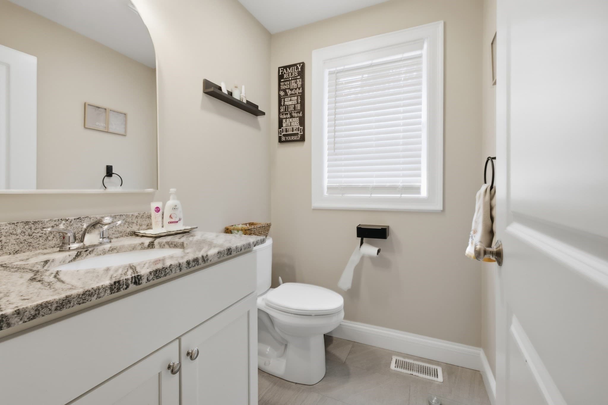 Single Family Residence at 46 Clay St, Middleboro MA 02346, Middleboro, photo 12 of 31