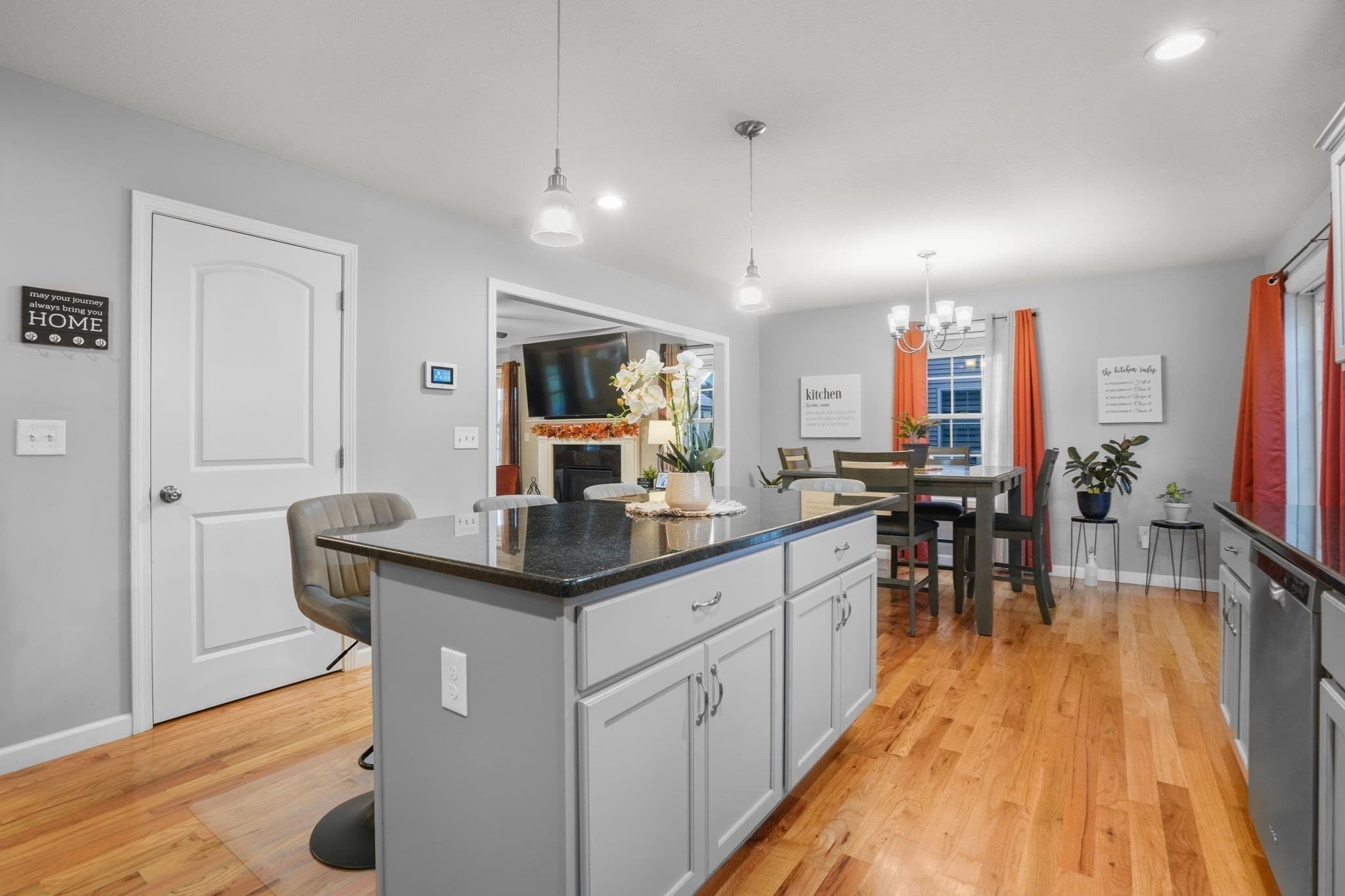 Single Family Residence at 7 Snowden St, Springfield MA 01119, photo 11 of 42