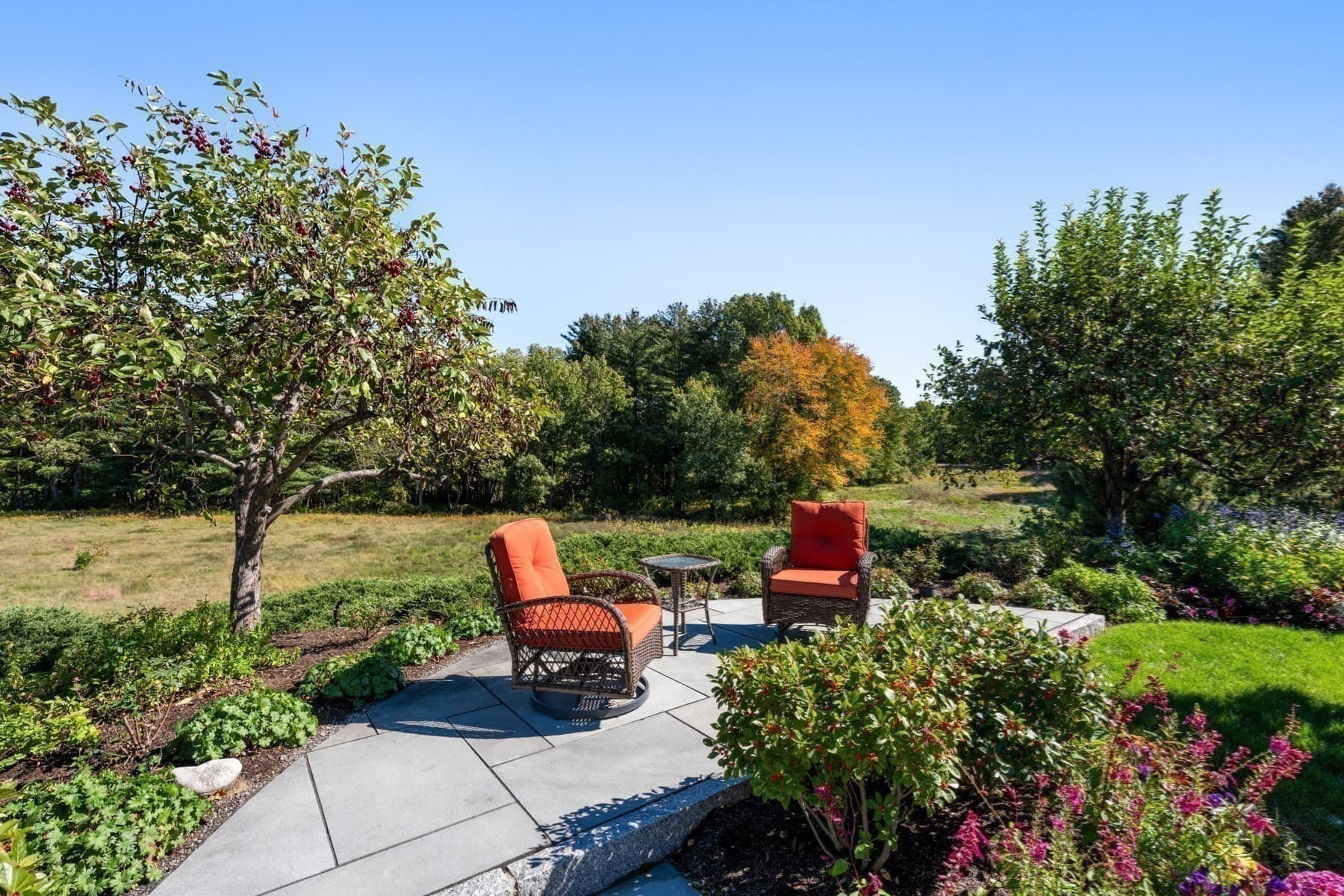 Single Family Residence at 55 Captain Miles Ln, Concord MA 01742, photo 8 of 30