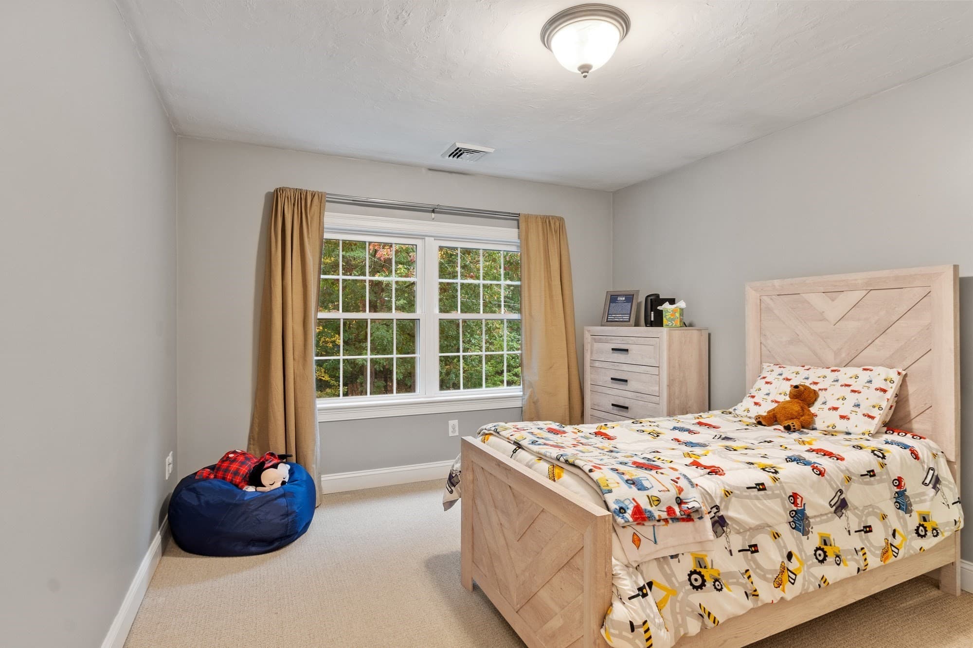 Single Family Residence at 448 Malden St., Holden MA 01520, photo 32 of 41