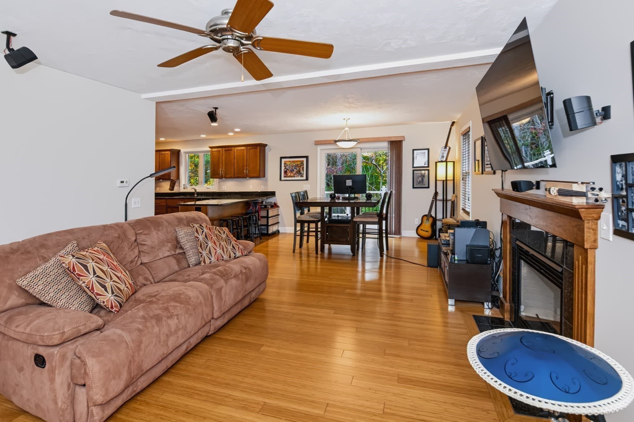 Single Family Residence at 54 Lower Gore Road, Webster MA 01570, photo 6 of 34