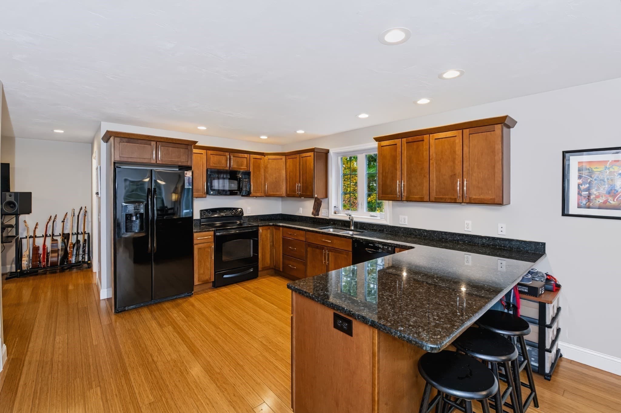 Single Family Residence at 54 Lower Gore Road, Webster MA 01570, photo 9 of 34