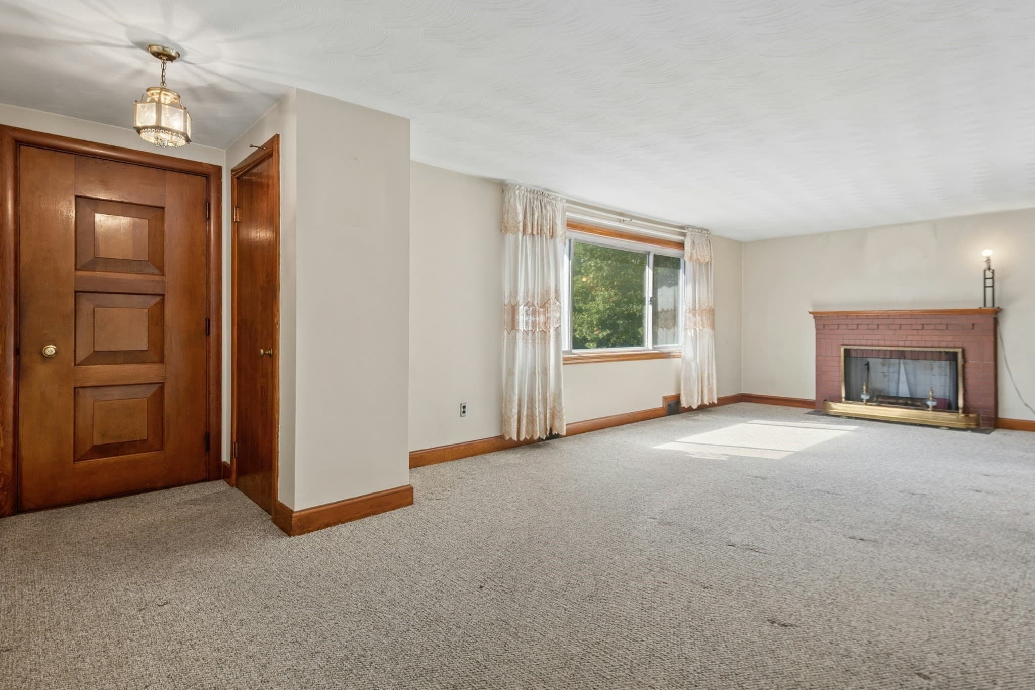 Single Family Residence at 51 Fay Rd, Dedham MA 02026, photo 7 of 32