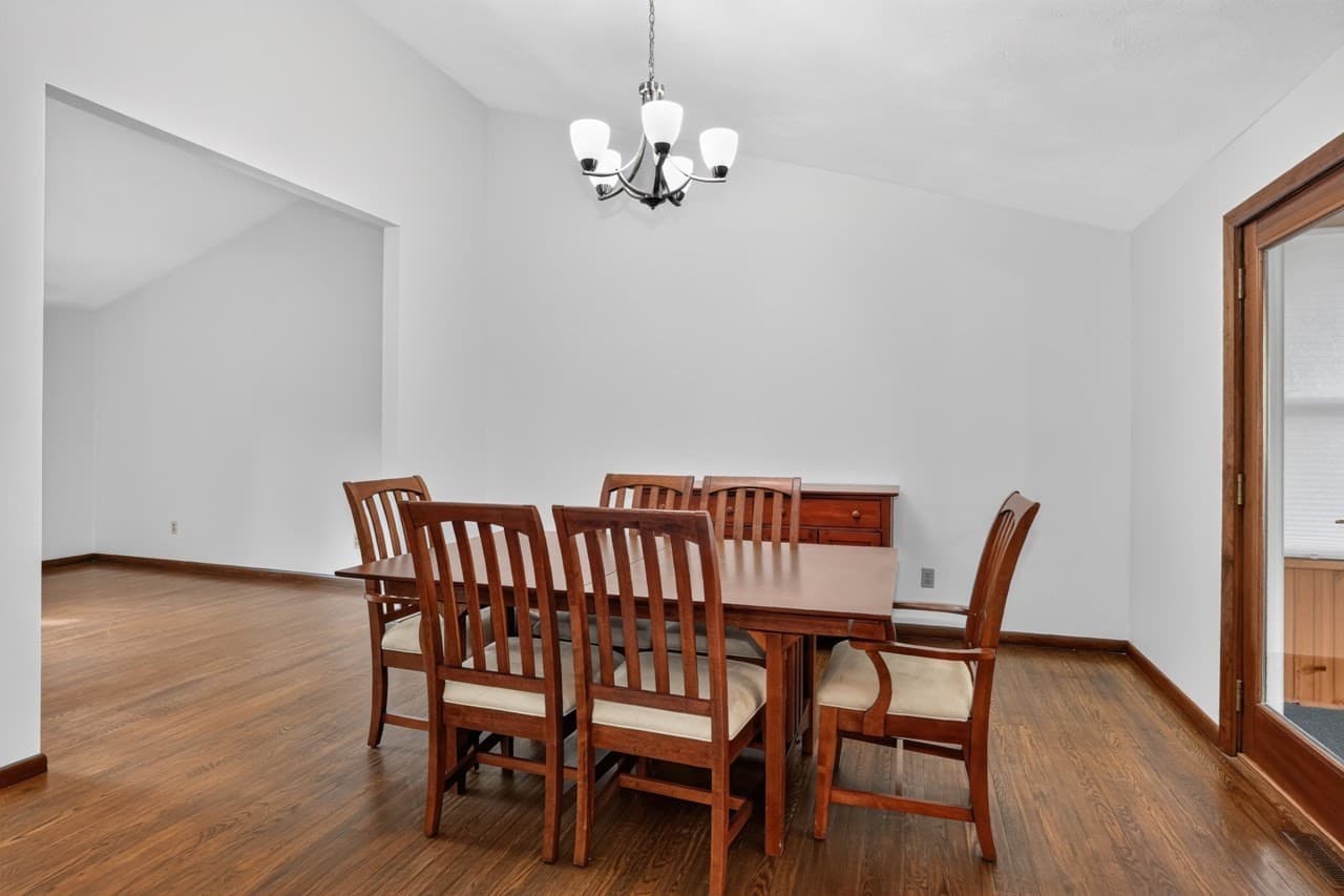 Single Family Residence at 10 Roundwood Rd, Natick MA 01760, Natick, photo 7 of 35