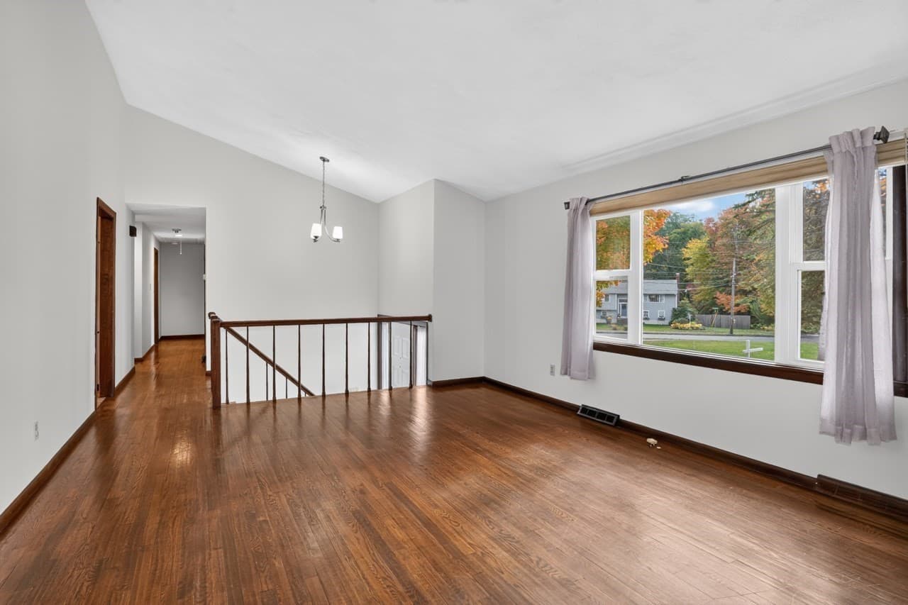 Single Family Residence at 10 Roundwood Rd, Natick MA 01760, Natick, photo 5 of 35