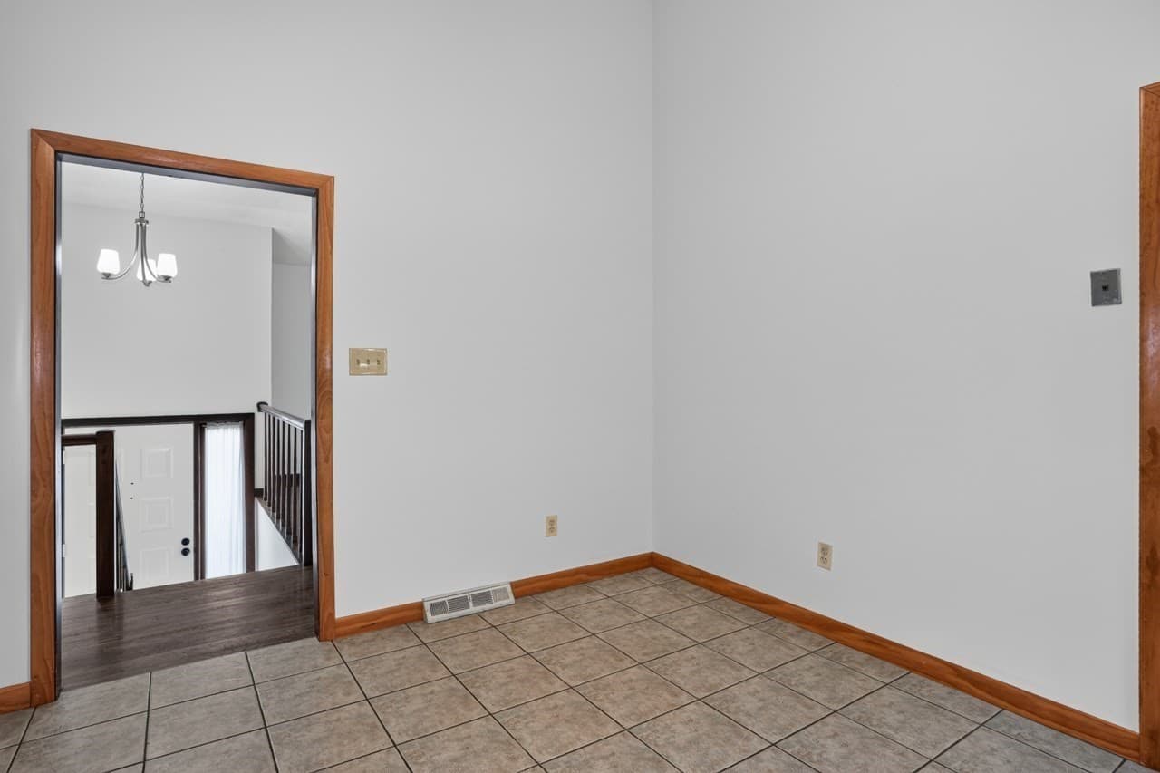 Single Family Residence at 10 Roundwood Rd, Natick MA 01760, Natick, photo 10 of 35