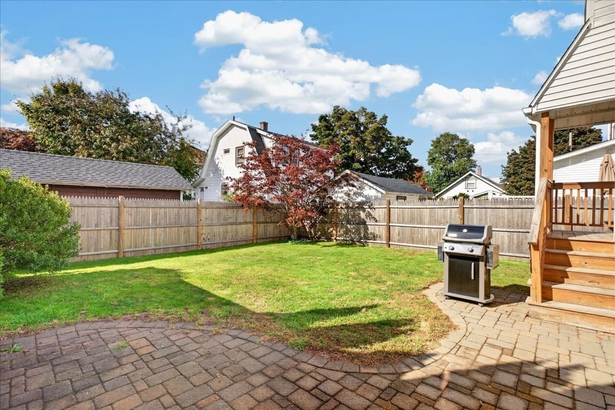Single Family Residence at 8 Sunnyside Rd, Quincy MA 02169, Quincy, photo 32 of 40