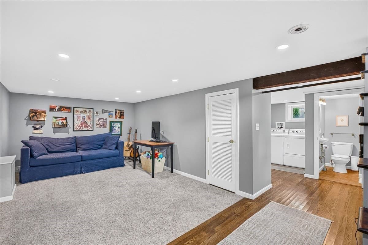 Single Family Residence at 8 Sunnyside Rd, Quincy MA 02169, Quincy, photo 28 of 40